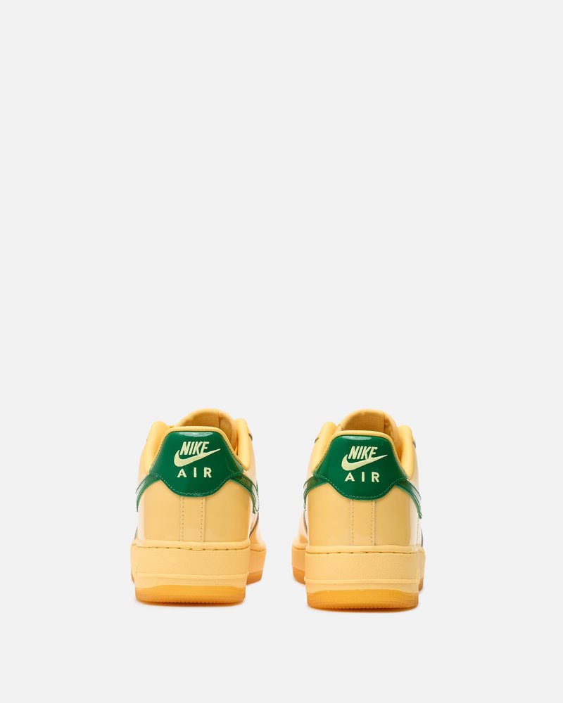 Nike Men's Sneakers Air Force 1 Low in Topaz Gold/Pine Green