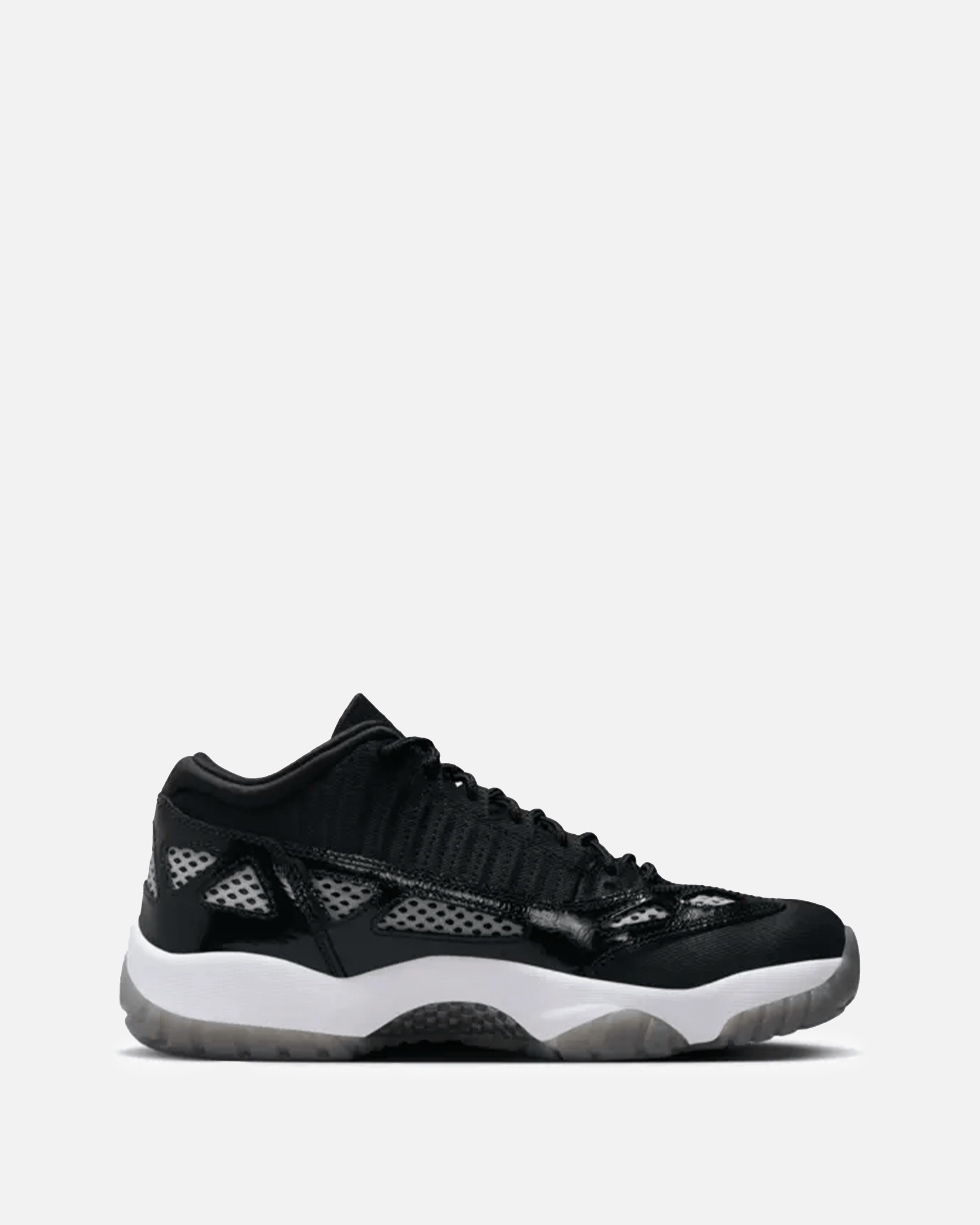 Jordan 11 2025 low triple black