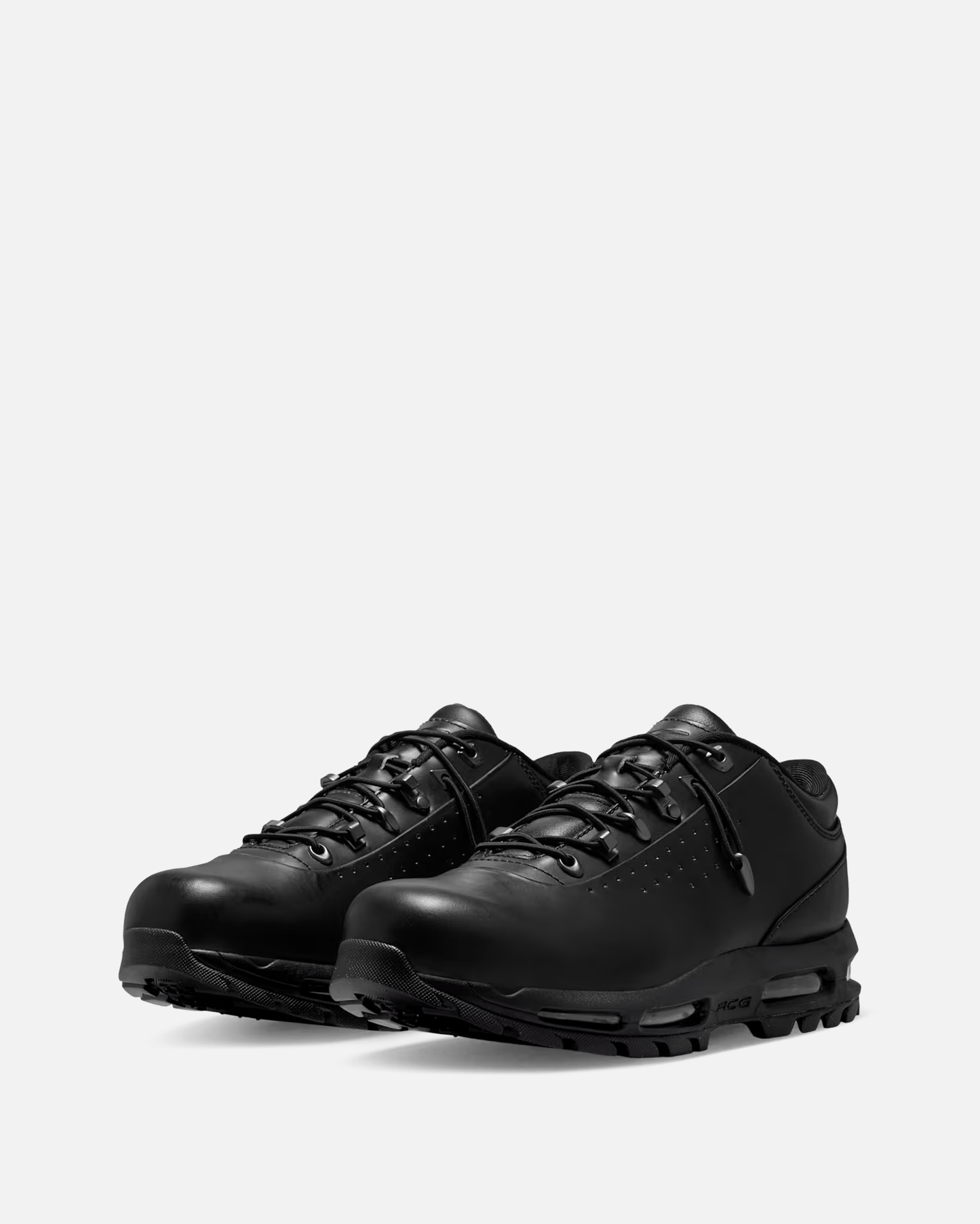 Nike Men's Sneakers Air Max Goadome Low SP in Black