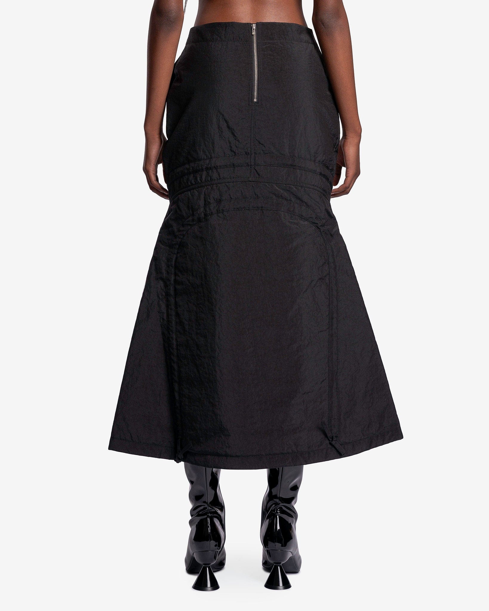 KANGHYUK Women Skirts Airbag Sculpted Skirt in Black