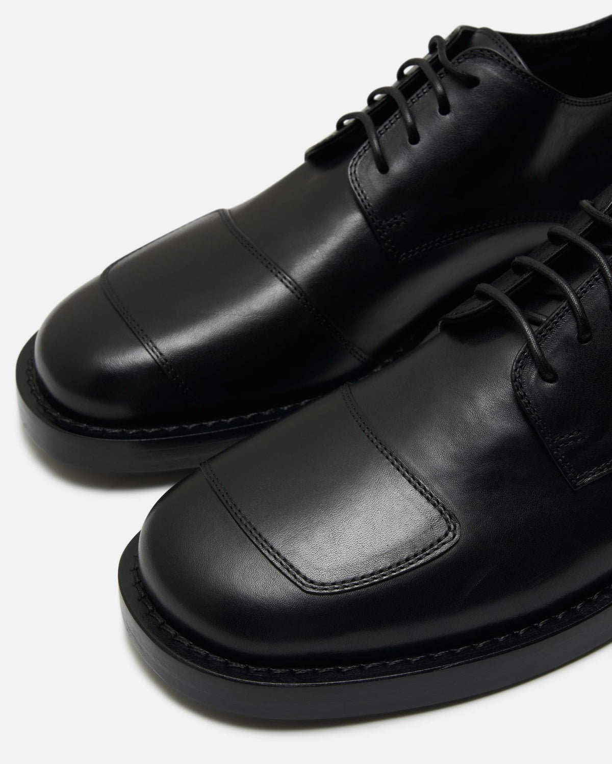 Ann Demeulemeester Men's Shoes Alert Lace-Up Derby in Black