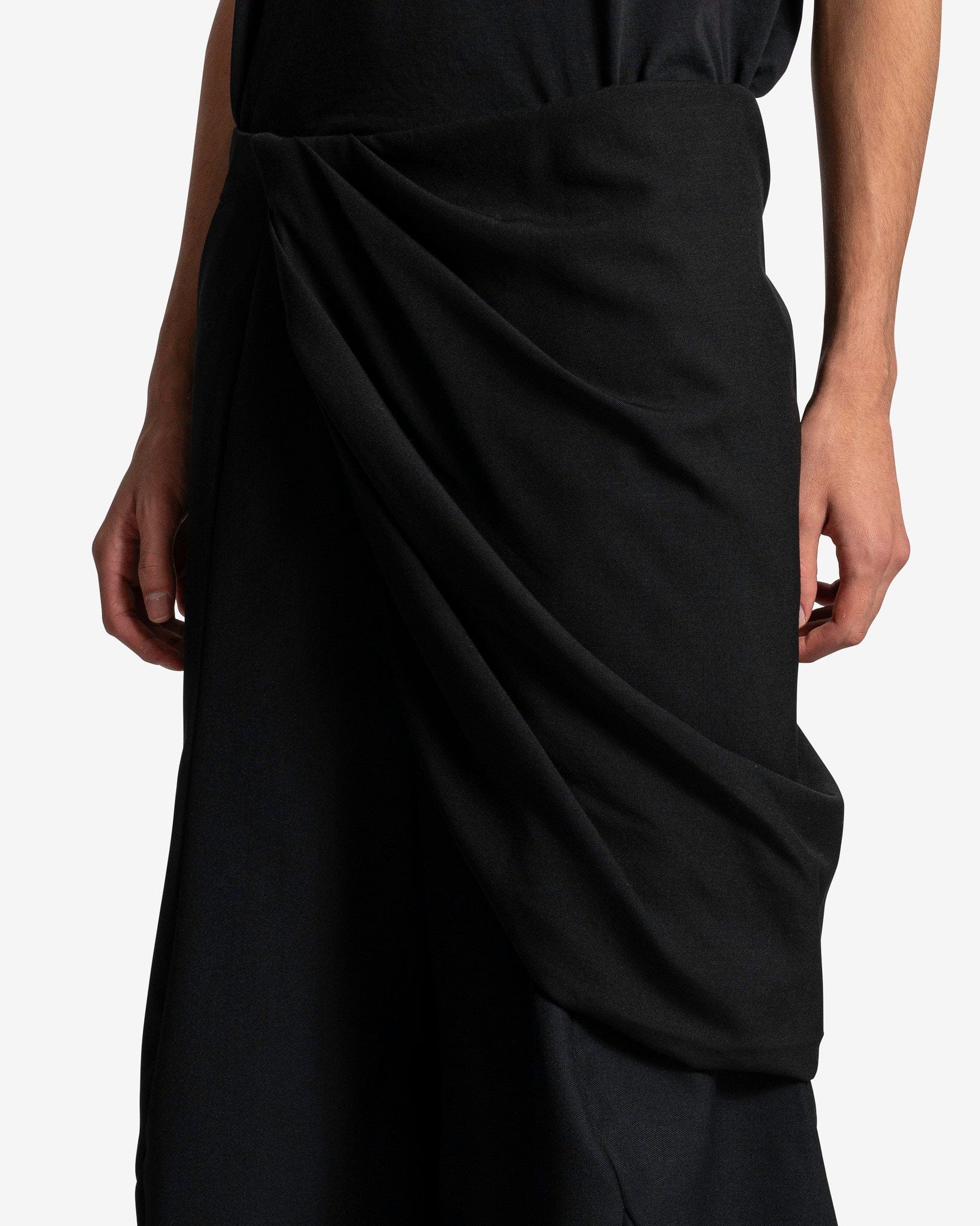 Alpinia Pants in Black – SVRN Alpinia Pants in Black – SVRN
