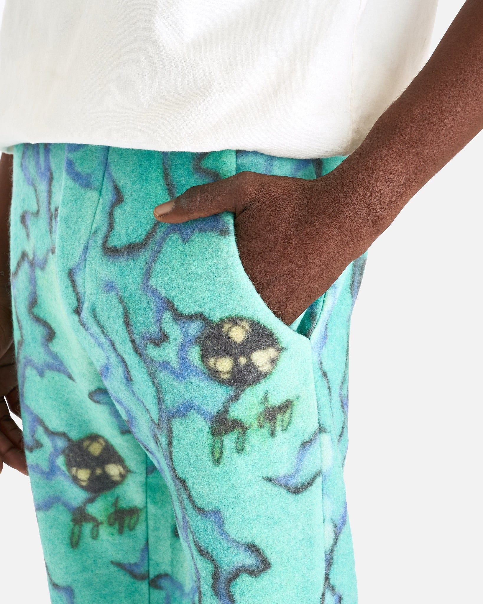 ERL Men's Pants Back Vent Straight Leg Woven Trousers in Blue/Green