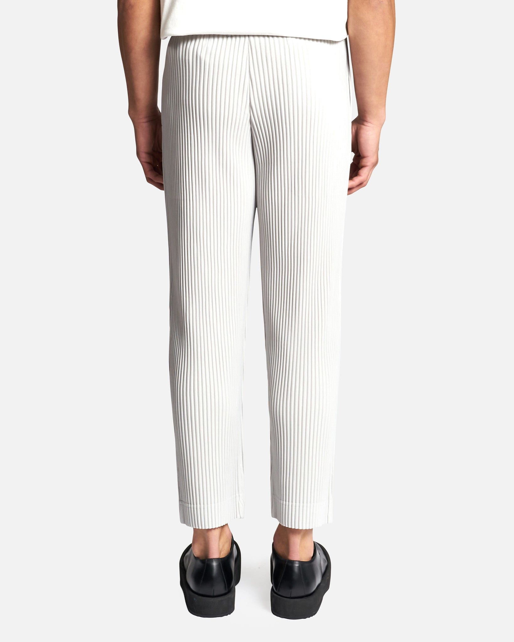 Homme Plissé Issey Miyake Men's Pants Basics Pleated Trousers in Light Gray