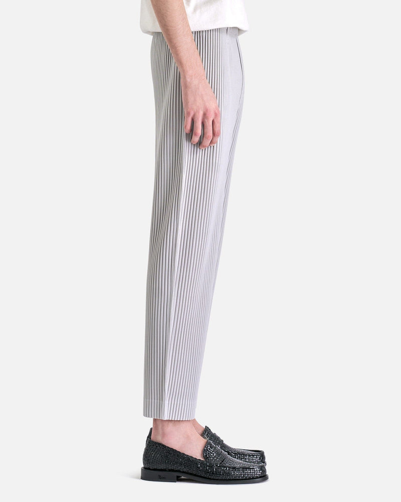 Homme Plissé Issey Miyake Men's Pants Basics Pleated Trousers in Light Gray