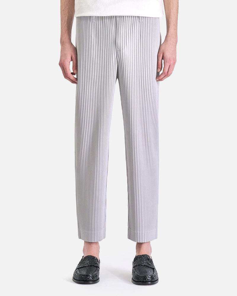 Homme Plissé Issey Miyake Men's Pants Basics Pleated Trousers in Light Gray