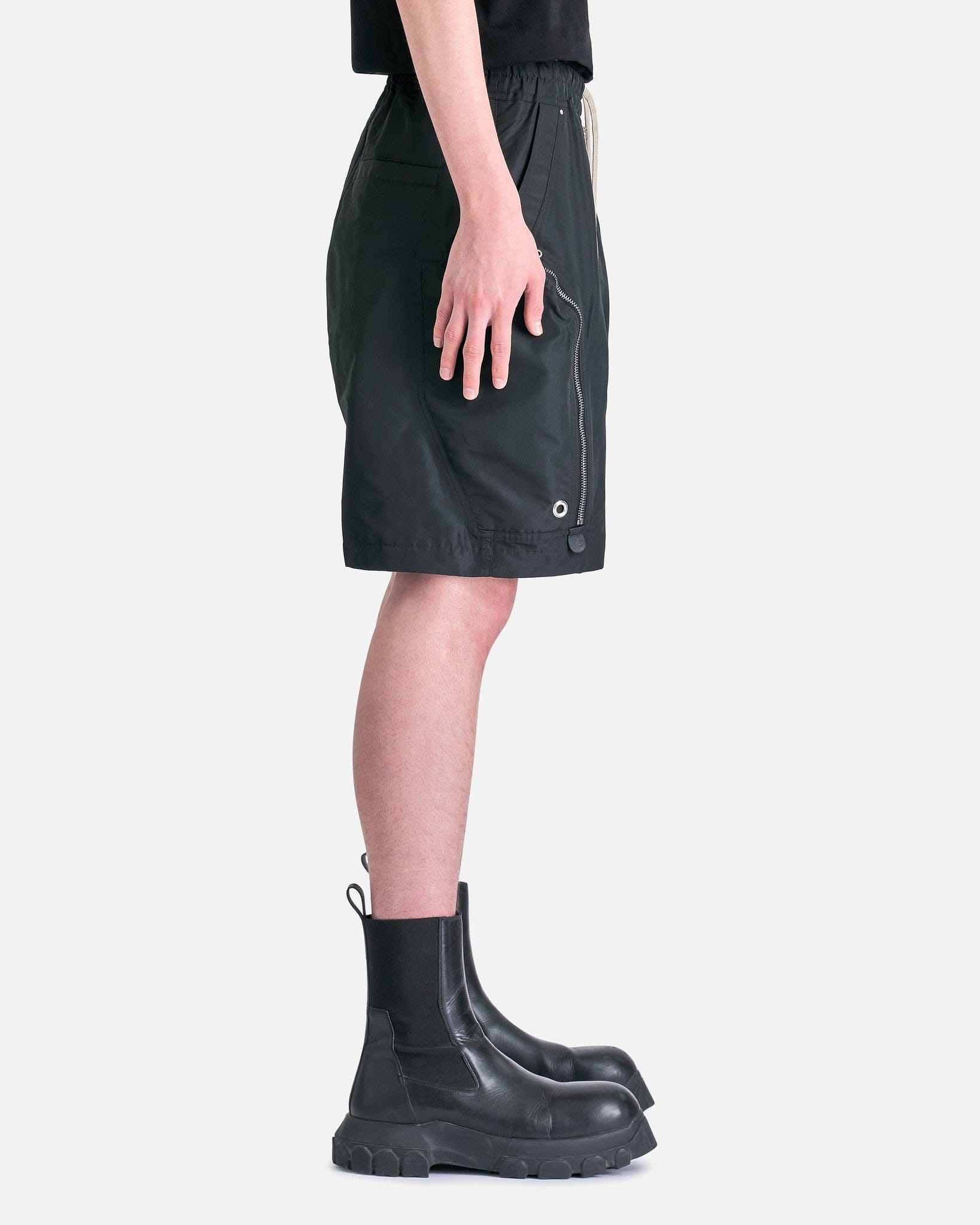 Bauhaus Bela Shorts in Black – SVRN