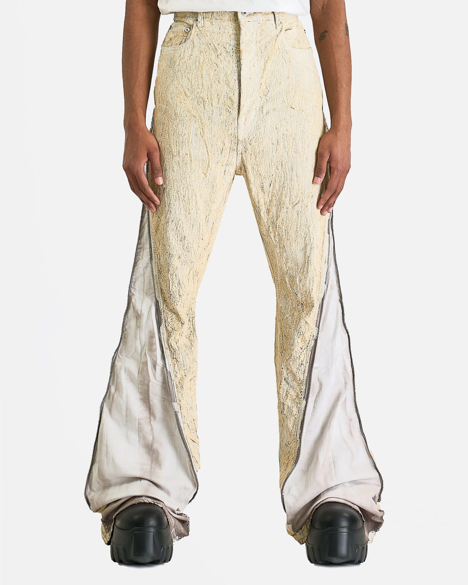 Bolan Banana in Milk – SVRN