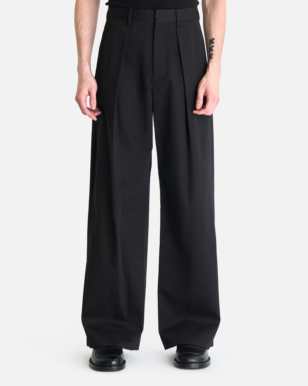 Ann Demeulemeester Men's Pants Botel Wide Leg Pleated Trousers in Black