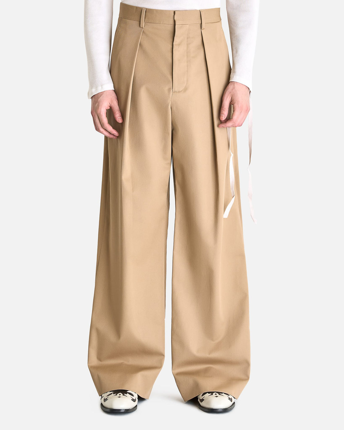 Ann Demeulemeester Men's Pants Botel Wide Leg Pleated Trousers in Sand