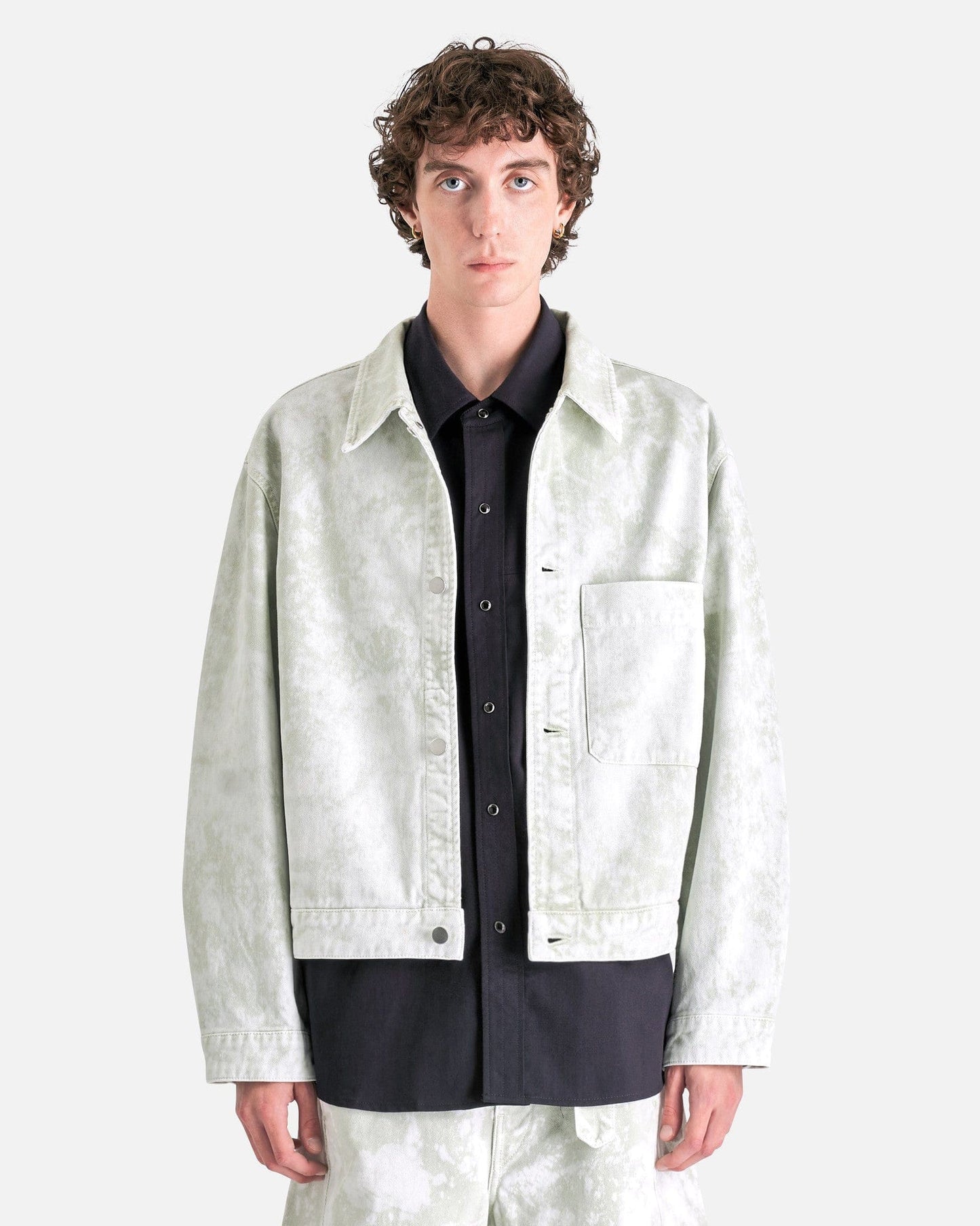 Boxy Trucker Jacket in Denim Acid Snow Pelican - Main Image