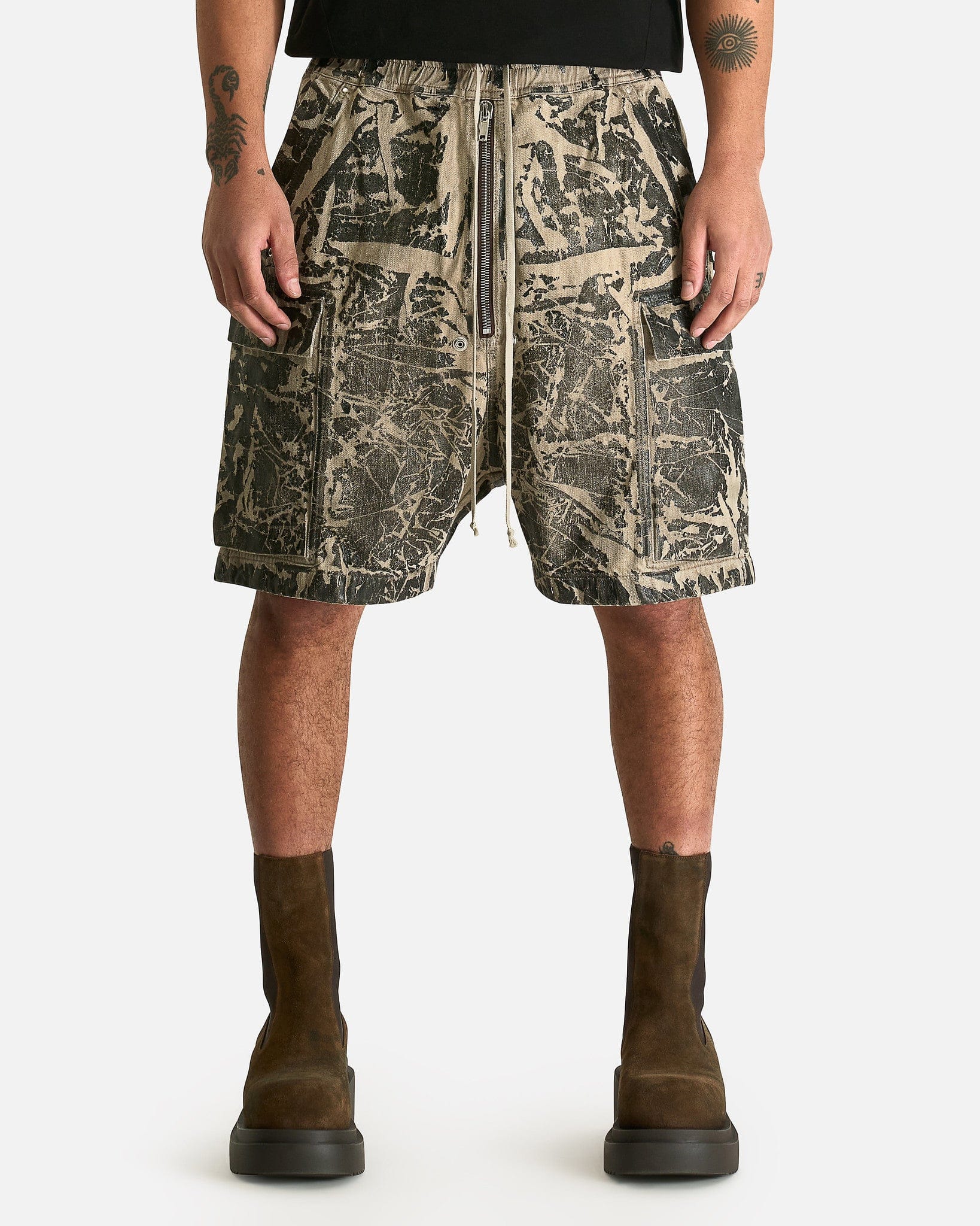 Rick Owens DRKSHDW Men's Shorts Cargobela Shorts in Black Washed Foil