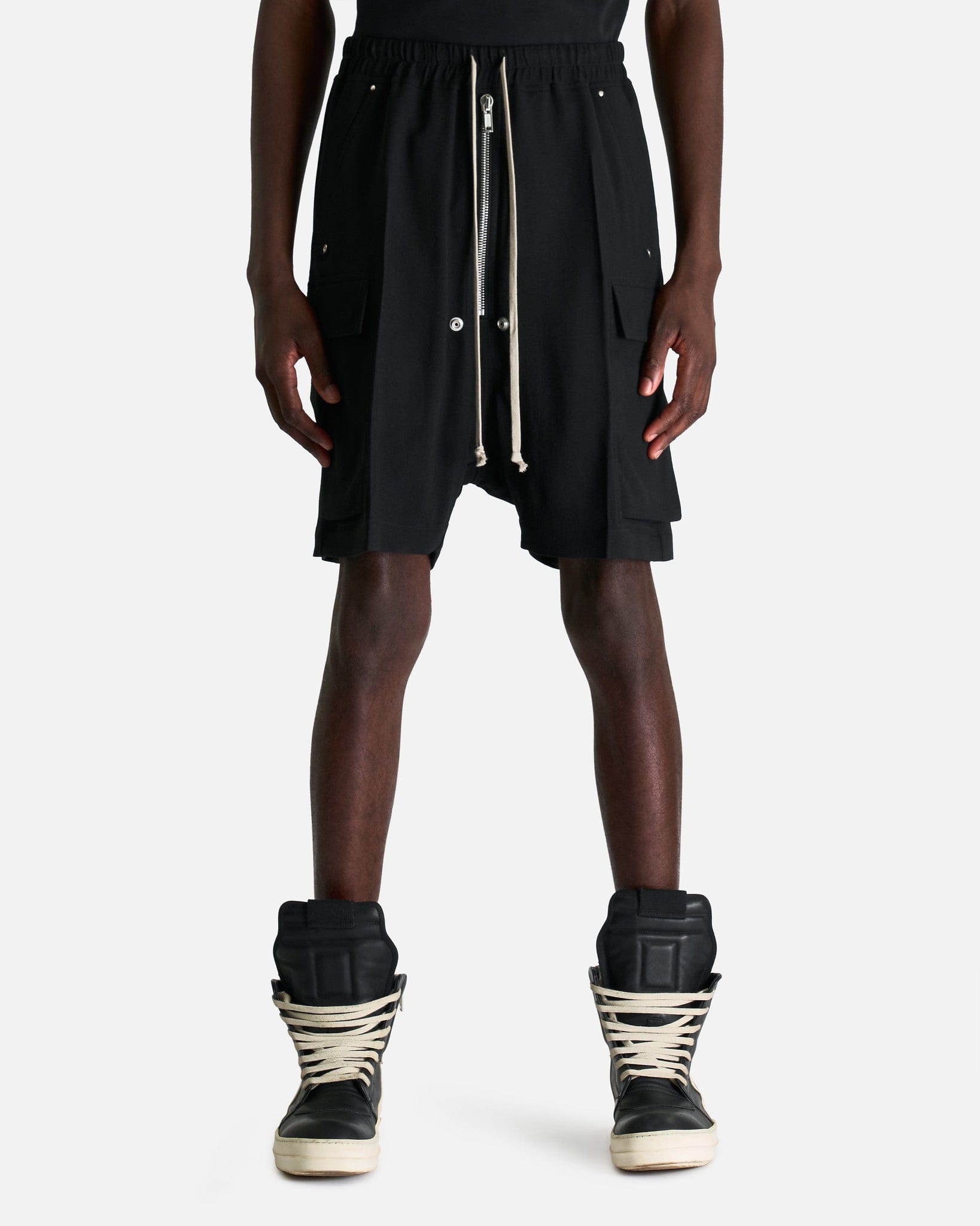 Cargobela Wool Shorts in Black – SVRN