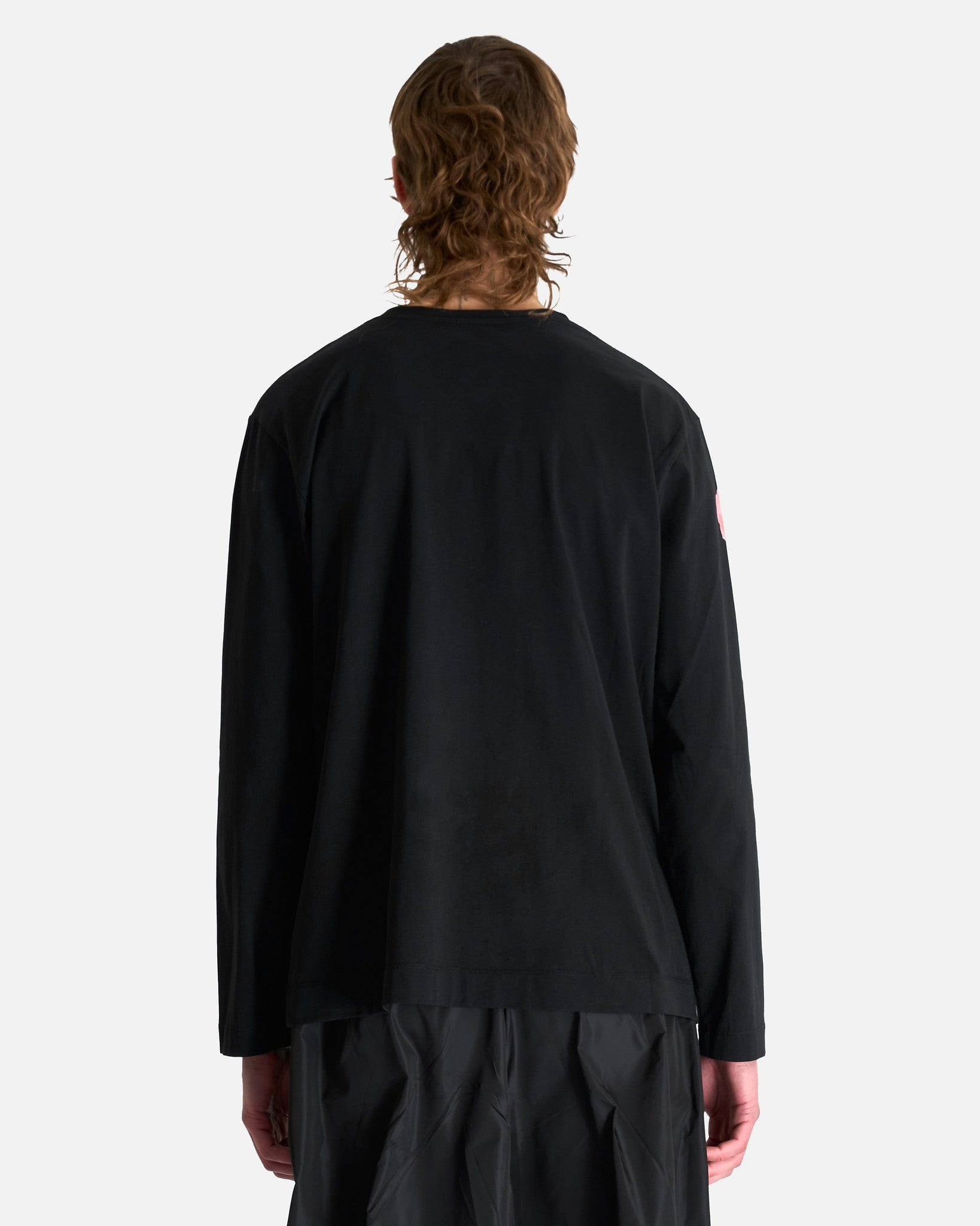 Carnation LS T-Shirt in Black – SVRN