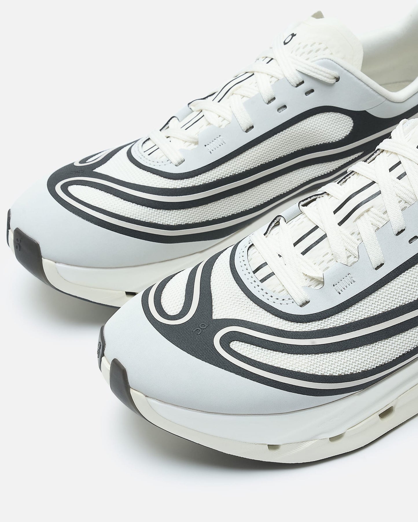 On Men's Sneakers Cloudflow 5 AD in  Ivory/Black