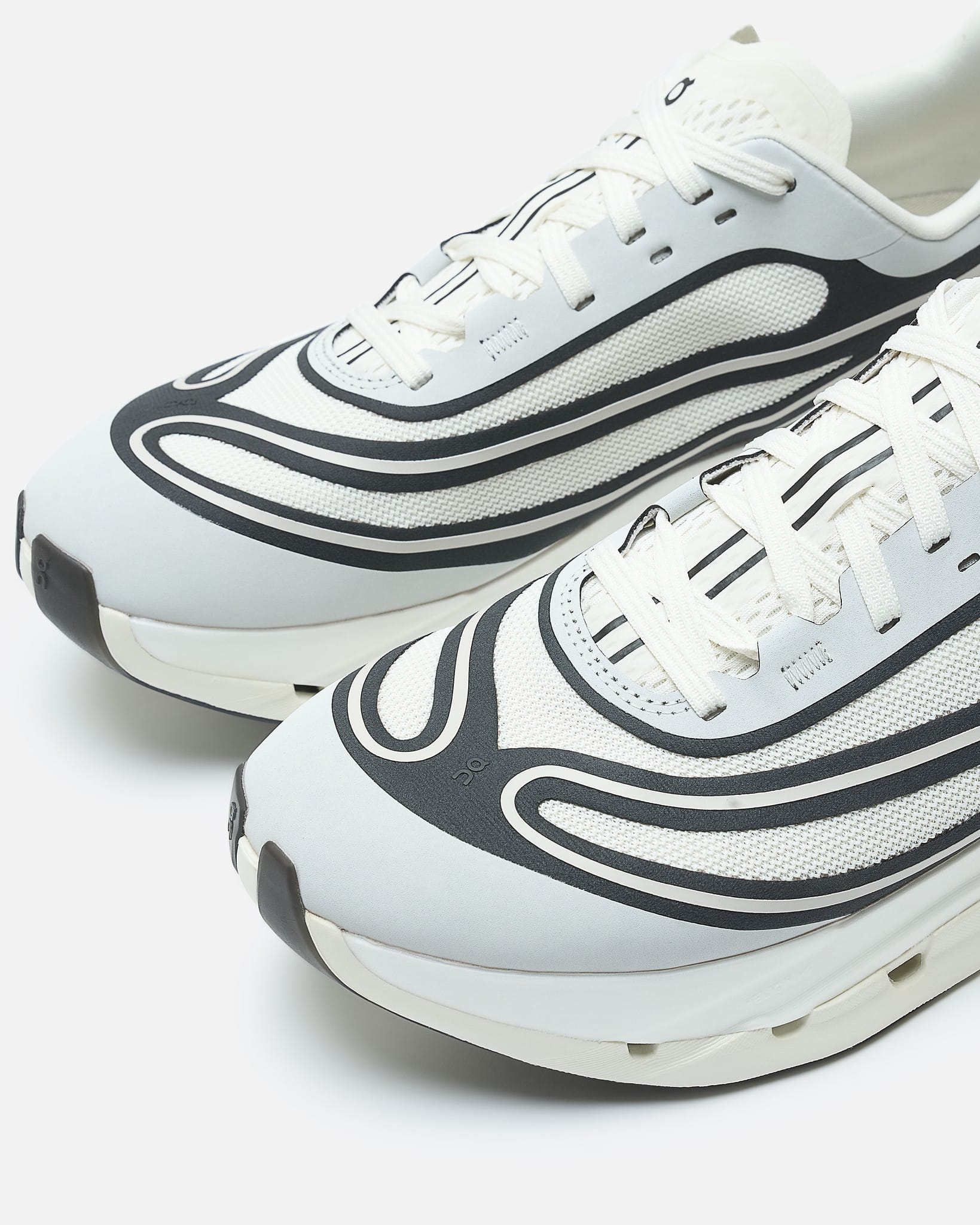 On Men's Sneakers Cloudflow 5 AD in  Ivory/Black