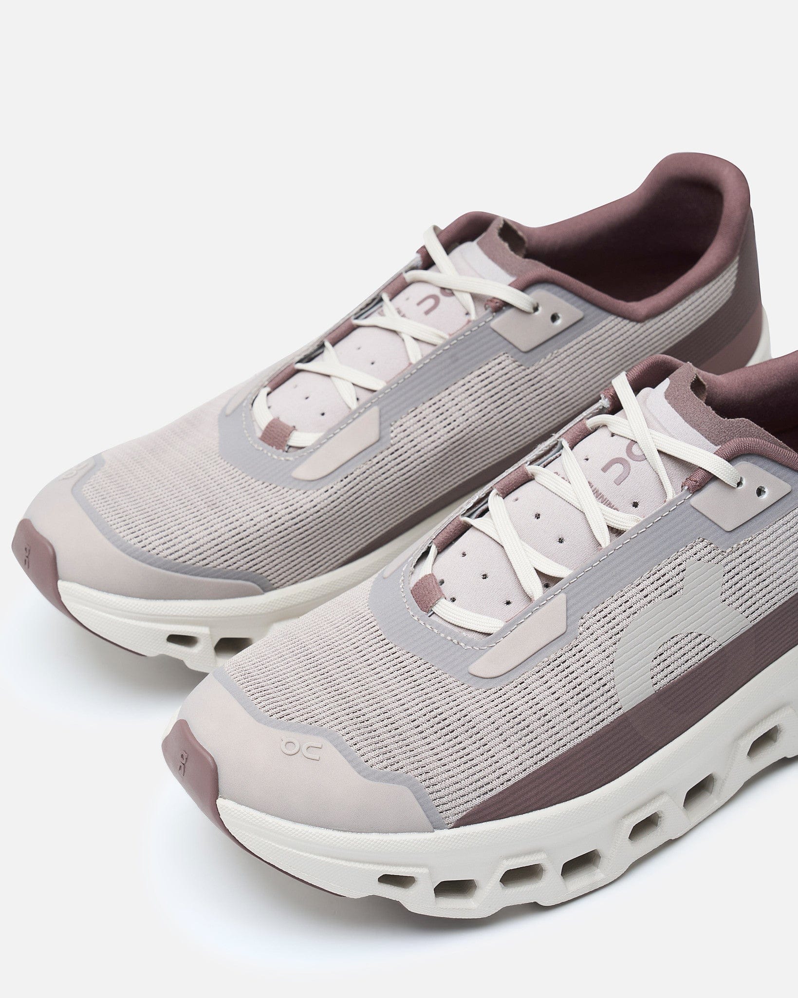 On Men's Sneakers Cloudmonster Void in Fog/Pearl