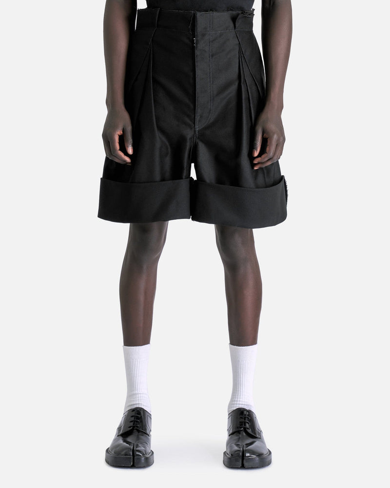 Maison Margiela Men's Shorts Cuffed Satin Shorts in Black