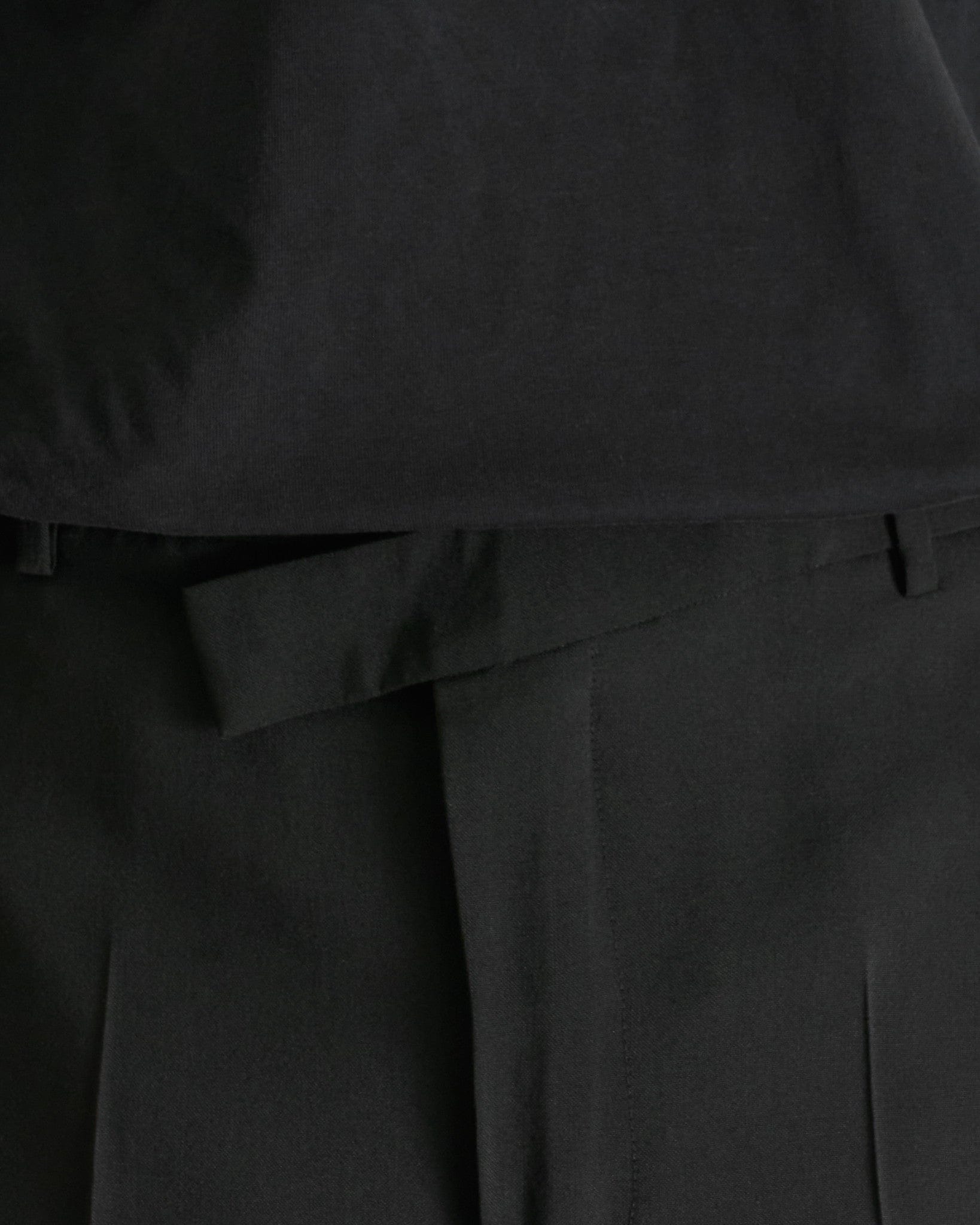 Ann Demeulemeester Men's Pants Cyrus Asymmetric Waistband Wide Leg Trousers in Black