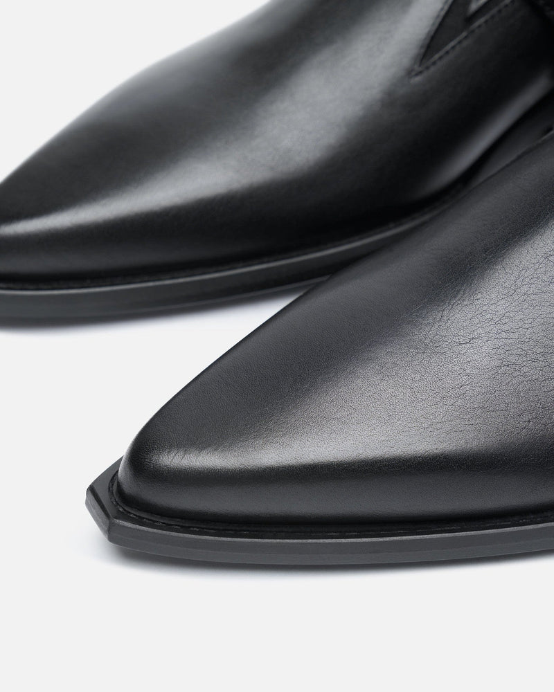 Ann Demeulemeester Men's Shoes Danby Pointy Micro Heel in Black