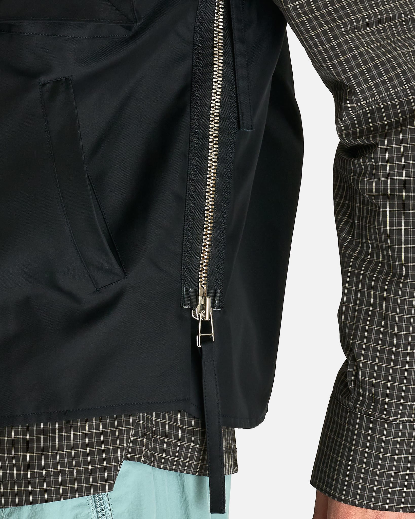 FFFPOSTALSERVICE Men's Jackets Darted Kalf Vest in Black
