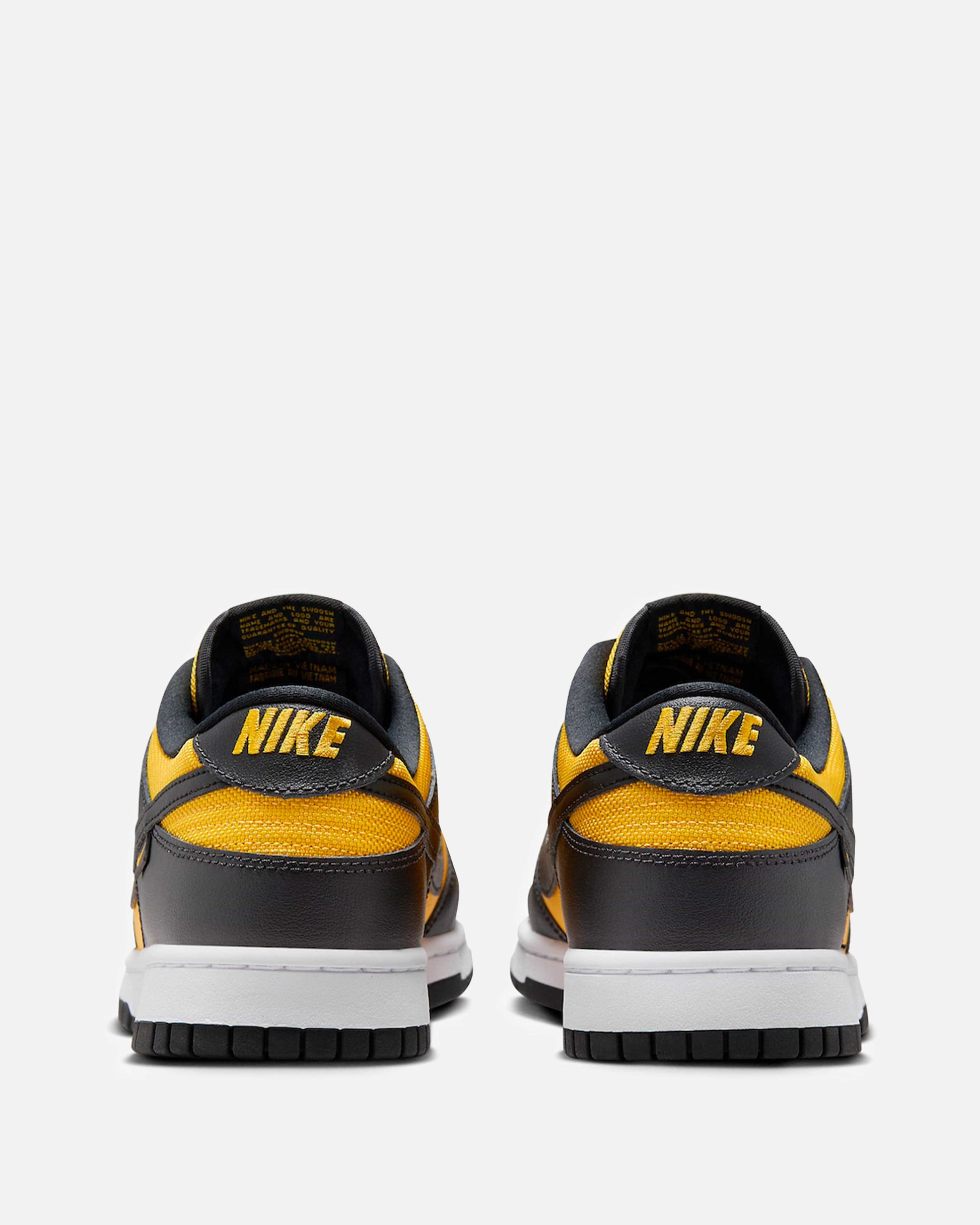 Nike Men's Sneakers Dunk Low 'University Gold/Black'