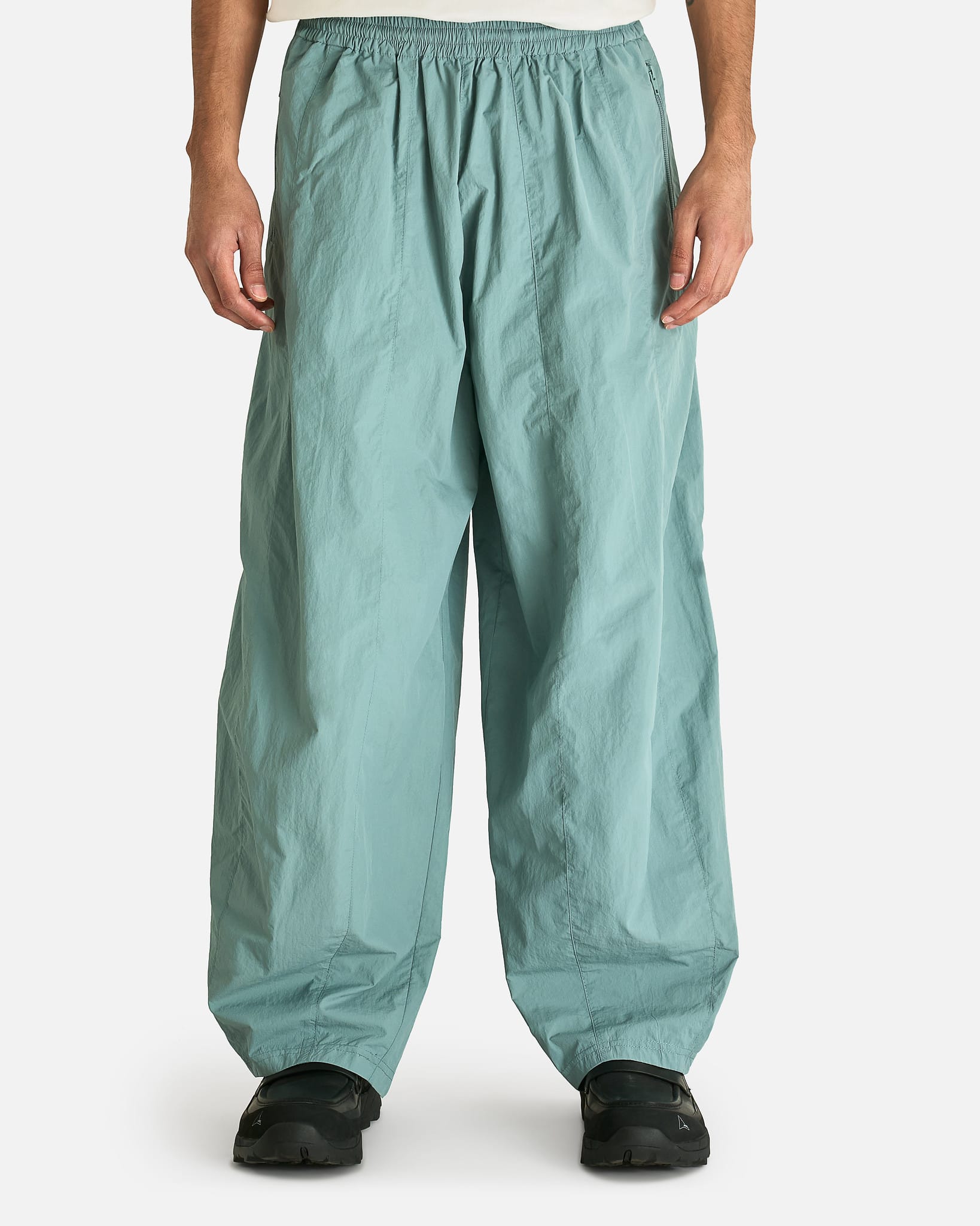FFFPOSTALSERVICE Men's Pants Enigma Super Wide Track Botton in Sky/Light Grey