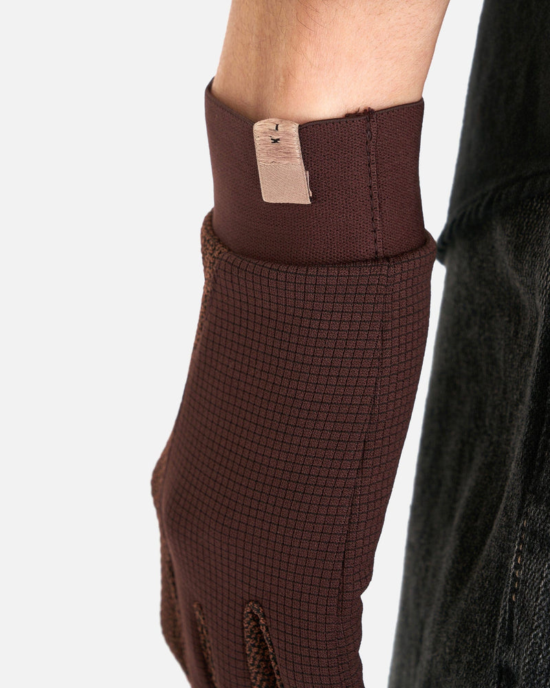 EP. 4 01 Gloves in Brown – SVRN