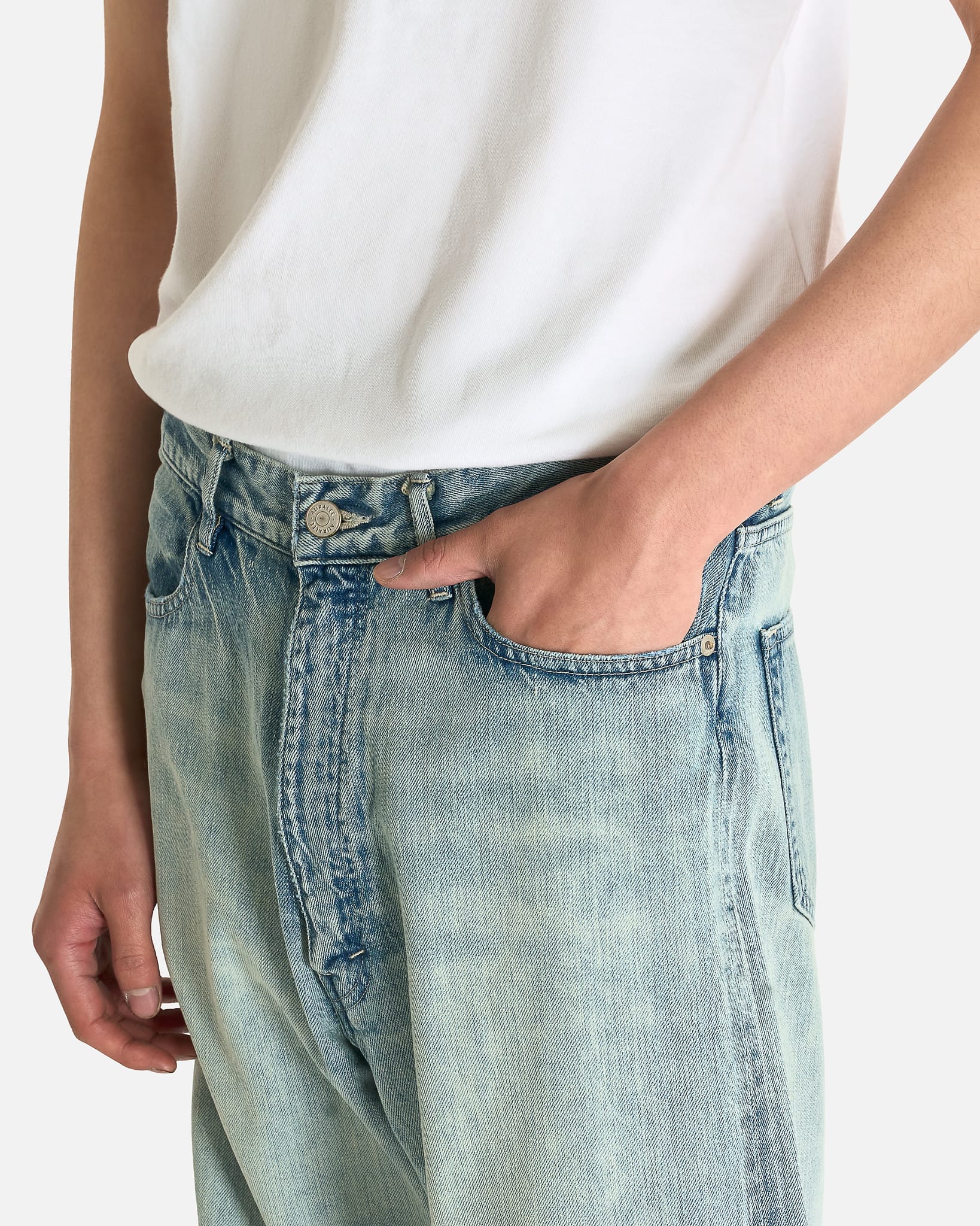 Auralee Men's Jeans Faded Selvedged Denim Jeans in Light Indigo