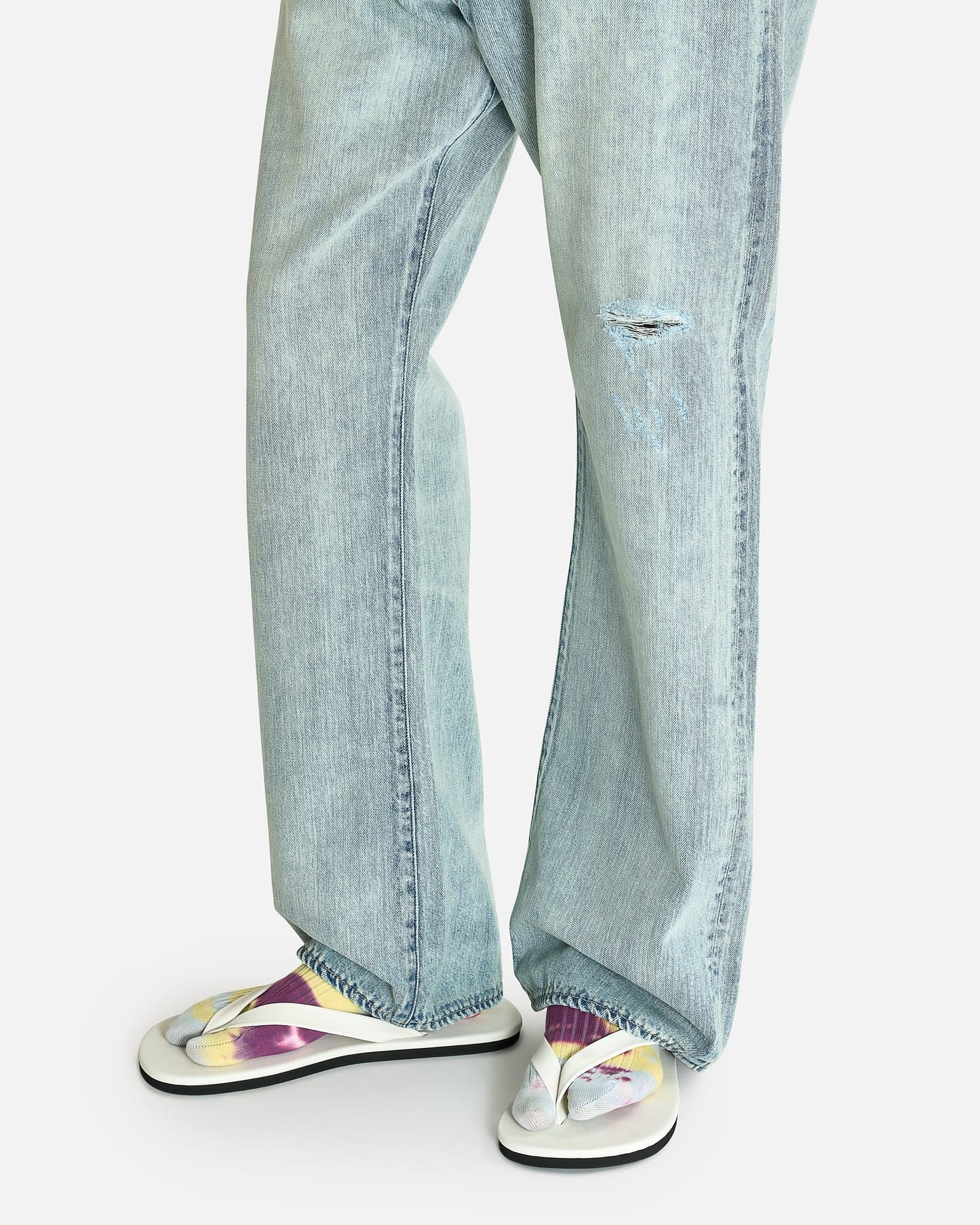 Auralee Men's Jeans Faded Selvedged Denim Jeans in Light Indigo