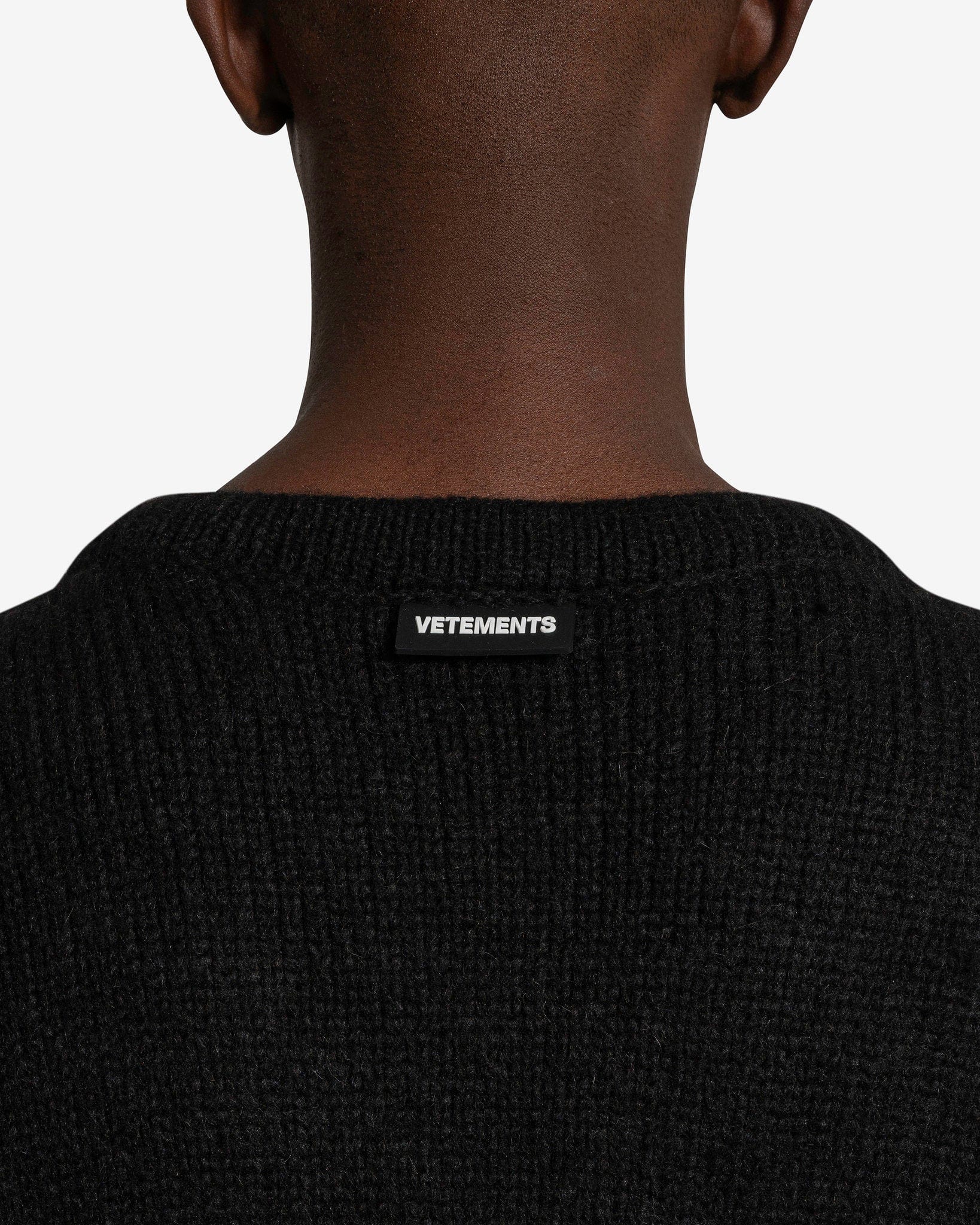 VETEMENTS Men Sweaters Fancy Button Cardigan in Black