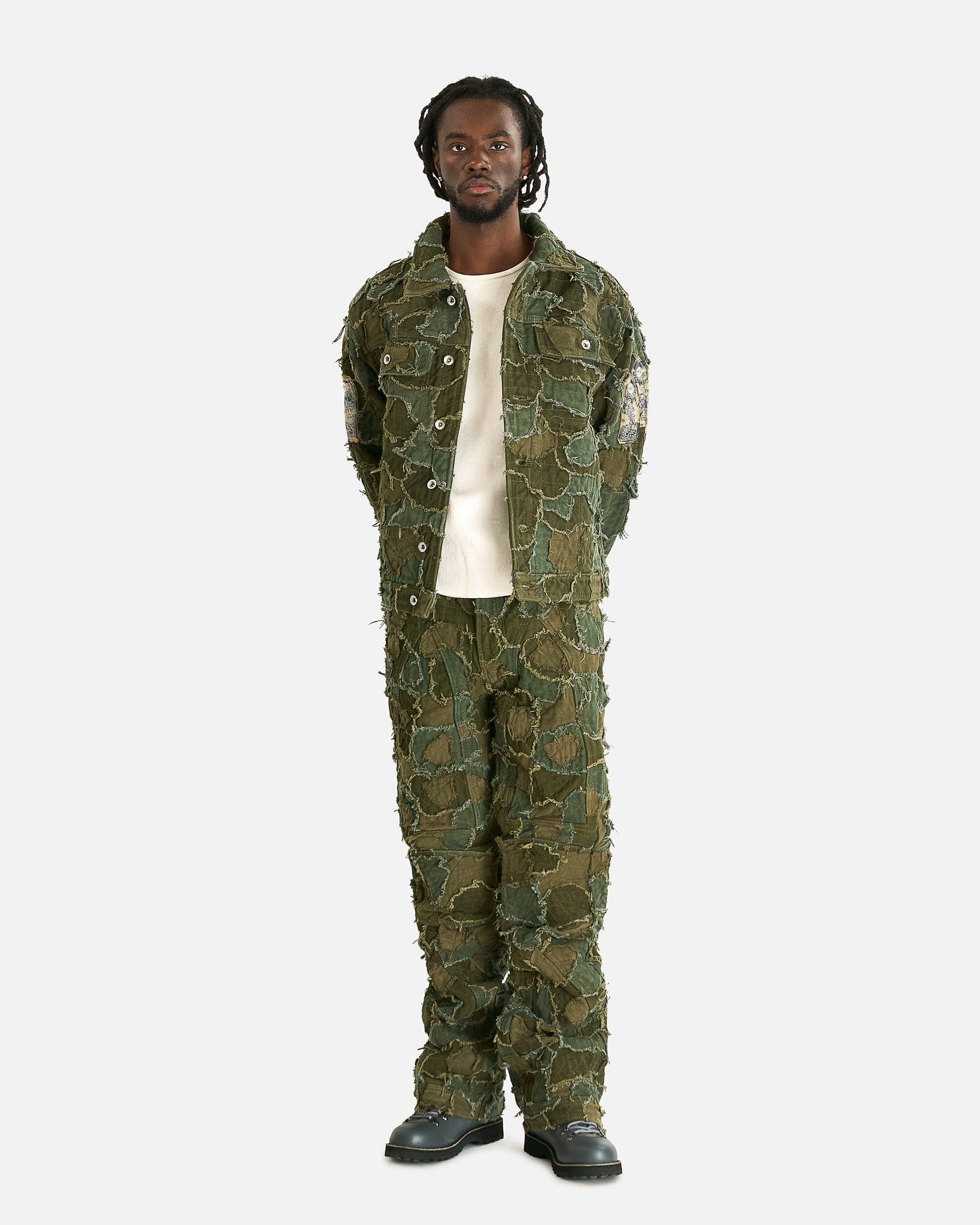 Who Decides War Men's Jackets Field Camo Trucker Jacket in Olive