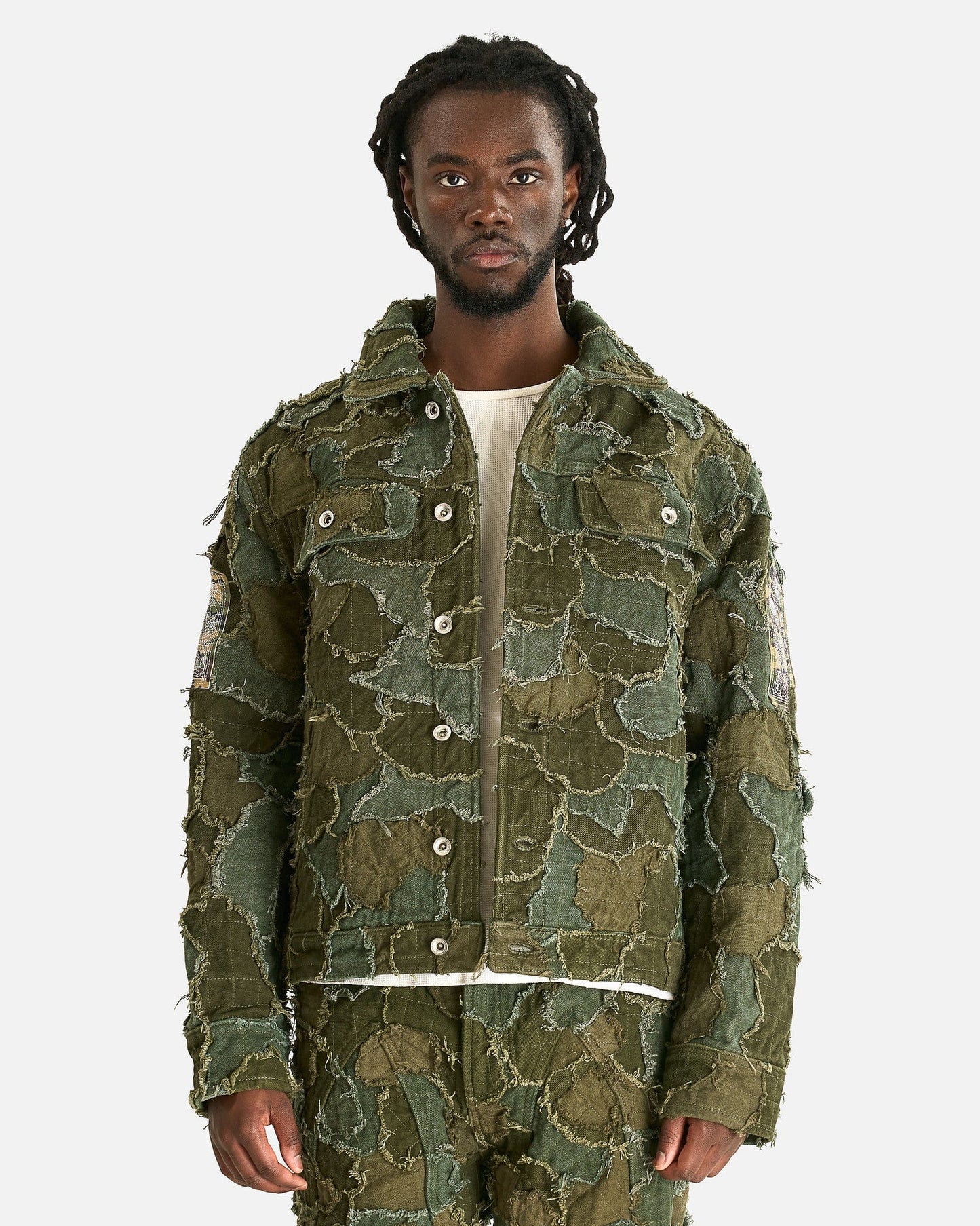 Who Decides War Men's Jackets Field Camo Trucker Jacket in Olive