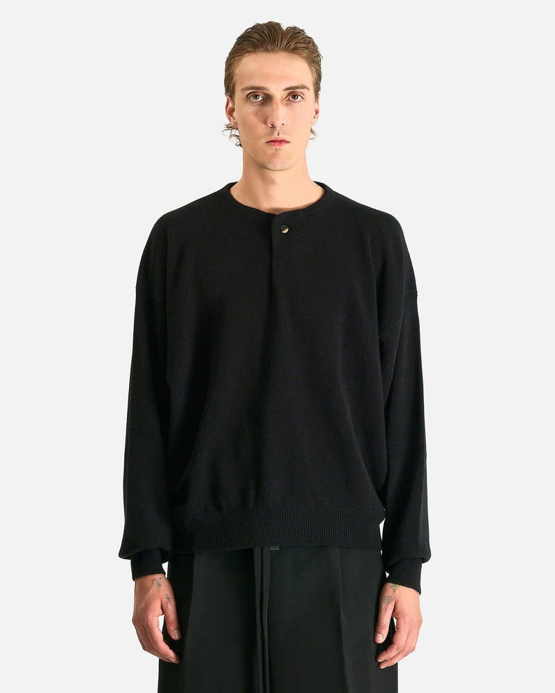Fear of God Men's Knitwear Fine Knit Henley in Black