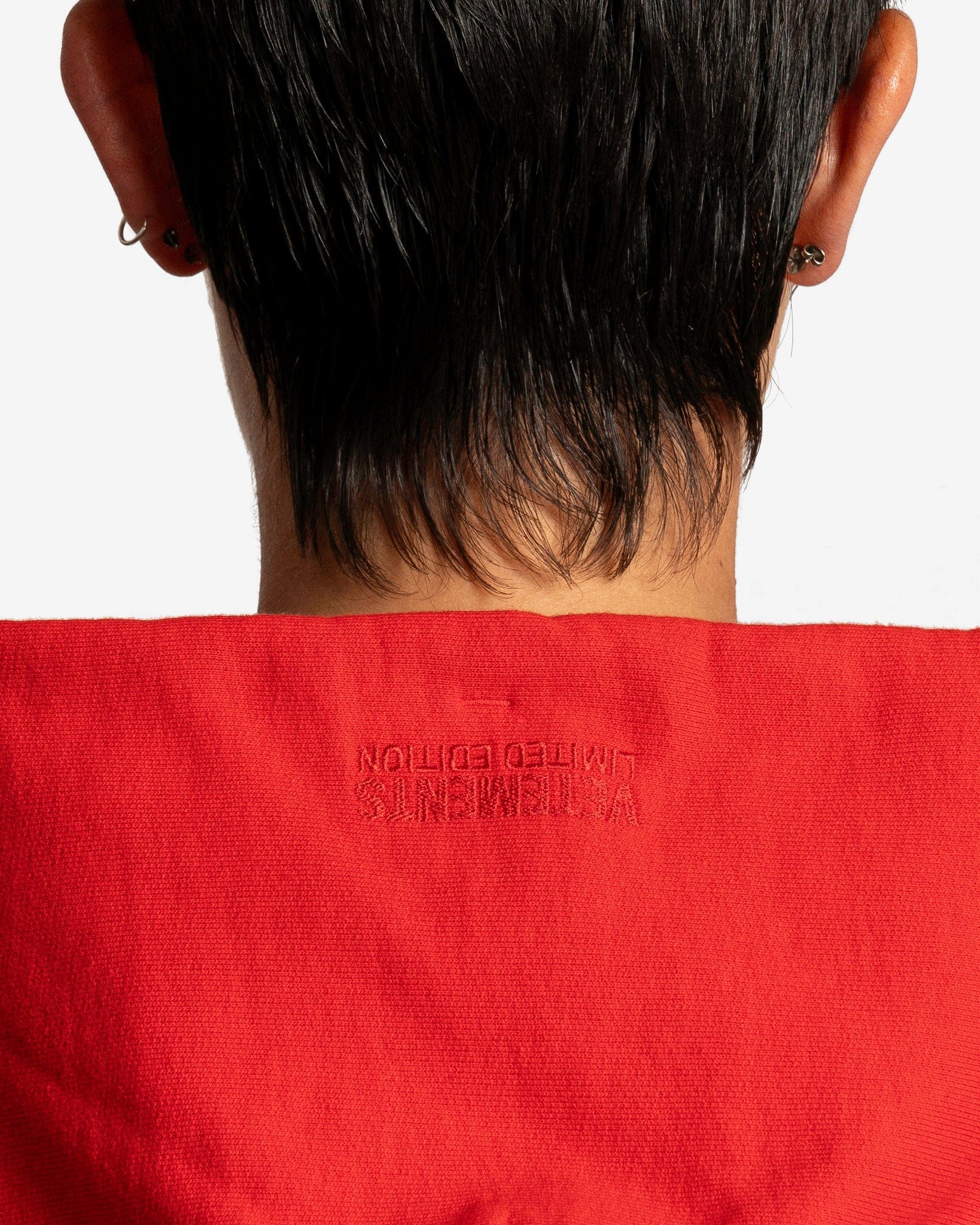 VETEMENTS Women's Sweatshirts Fitted Hoodie in Red