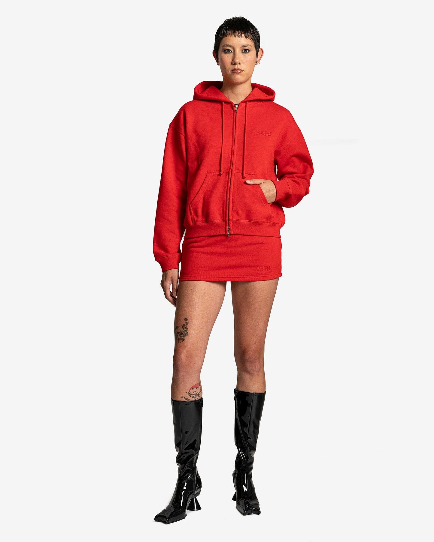 VETEMENTS Women's Sweatshirts Fitted Hoodie in Red