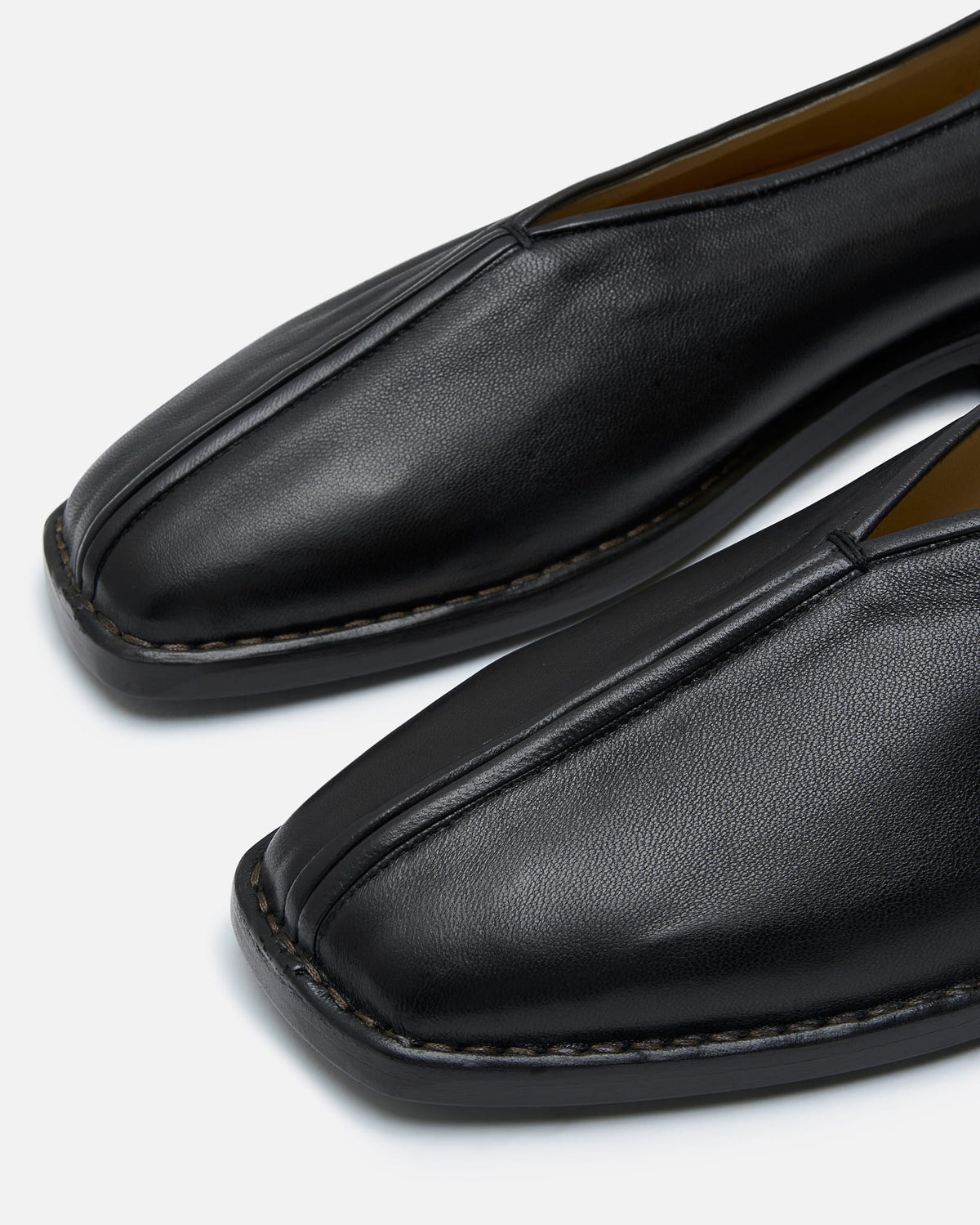 LEMAIRE Men's Shoes Flat Piped Slippers in Black/Dark Chocolate