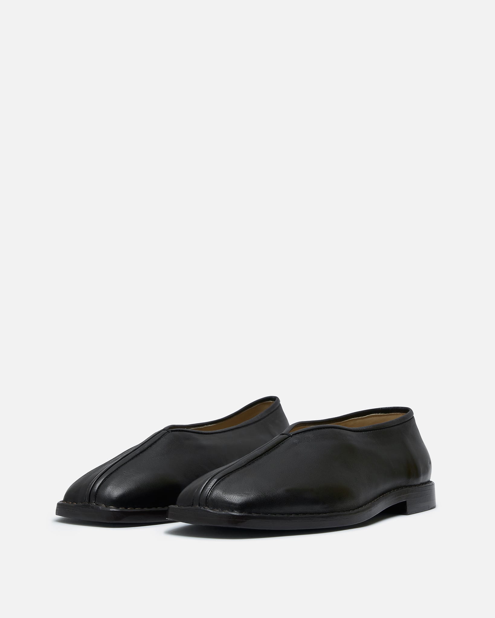 LEMAIRE Men's Shoes Flat Piped Slippers in Black/Dark Chocolate