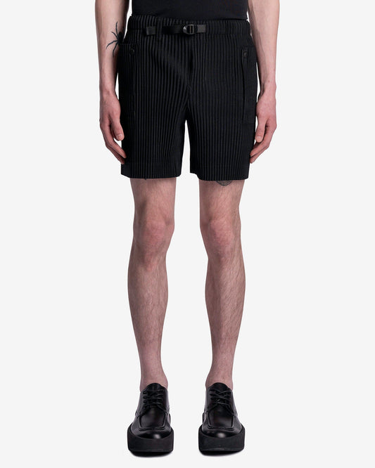 Homme Plissé Issey Miyake Men's Shorts Flip Shorts in Black
