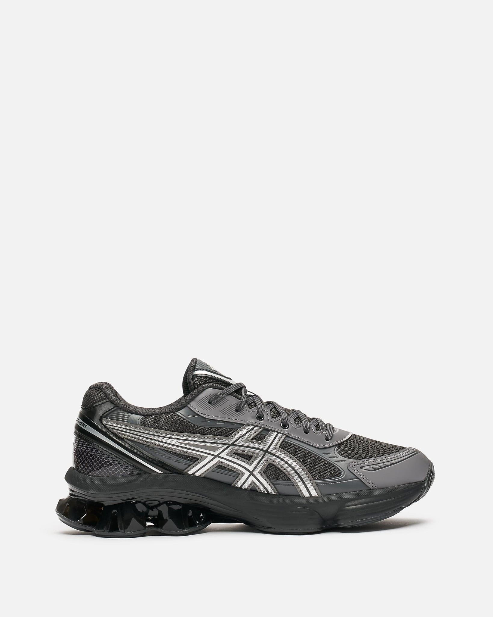 Gel-Kinetic Fluent in Graphite Grey/Pure Silver – SVRN