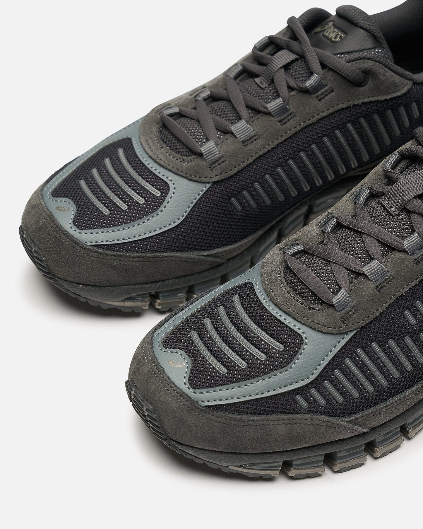 Asics Men's Sneakers Gel-Quantum 360 I AMP in Black/Graphite Grey