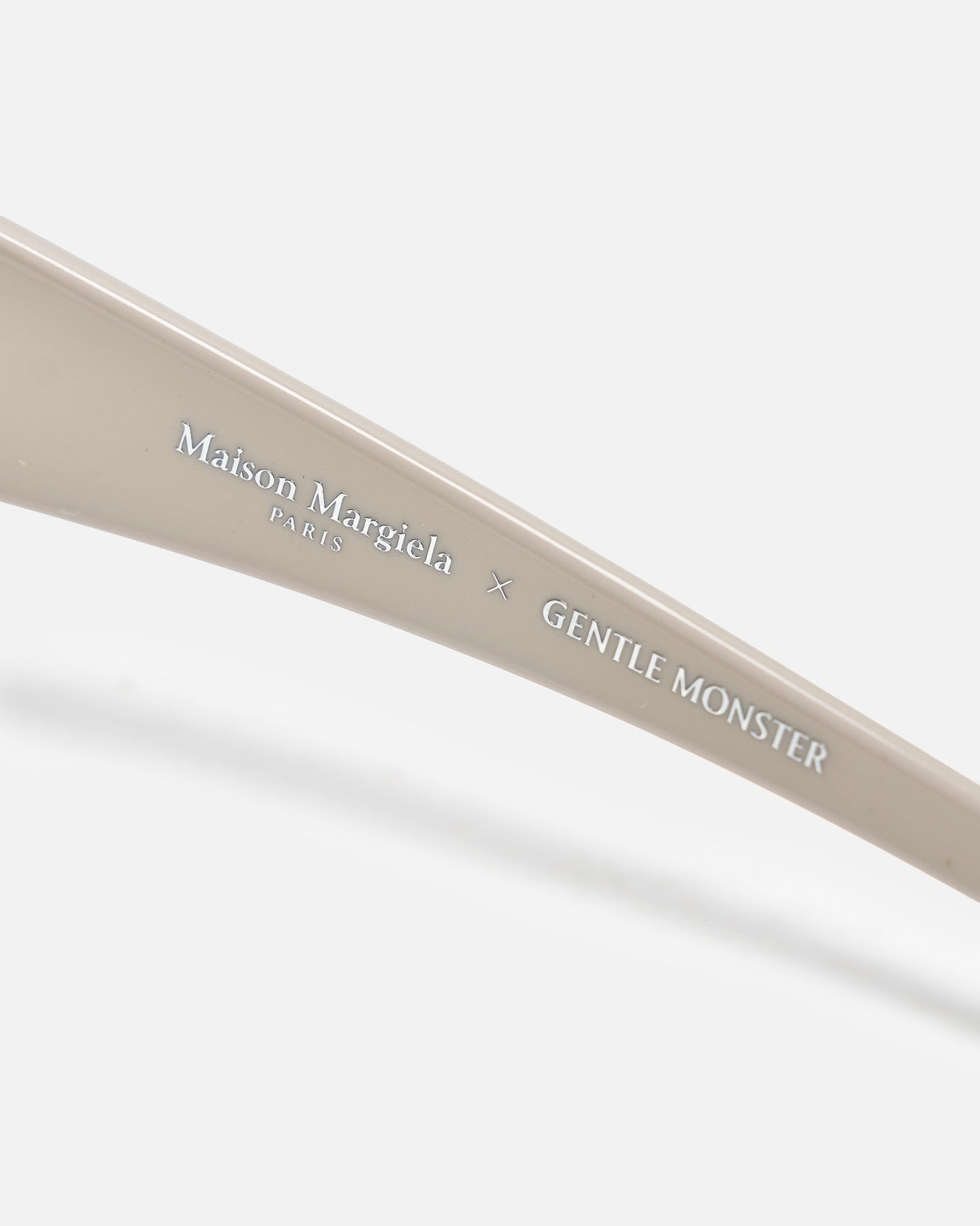 Maison Margiela Eyewear O/S Gentle Monster MM104 G10