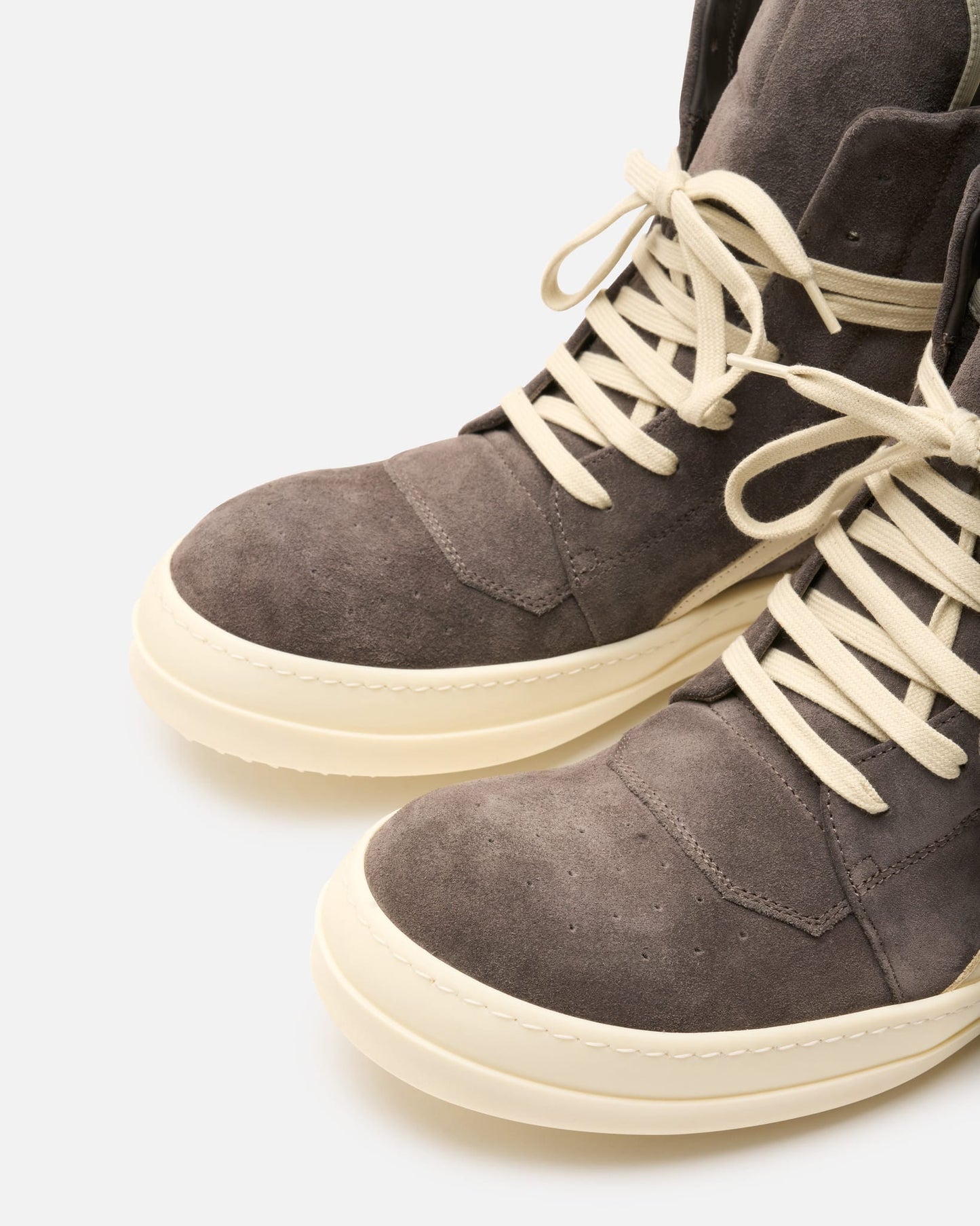 Rick Owens Men's Sneakers Geobasket in Dark Dust/Milk