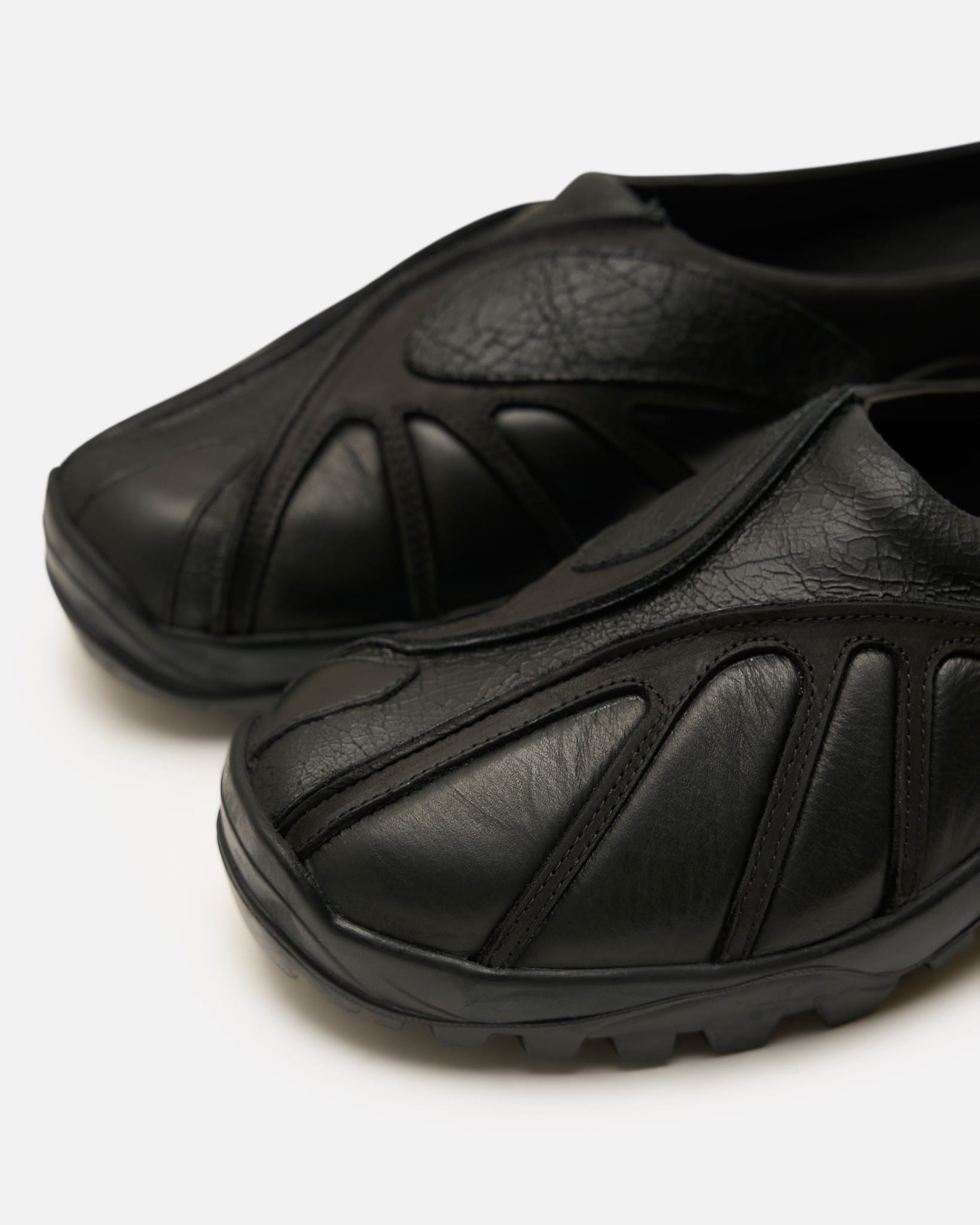 Demon Men's Shoes Giles Tettey Nartey Mule in Black