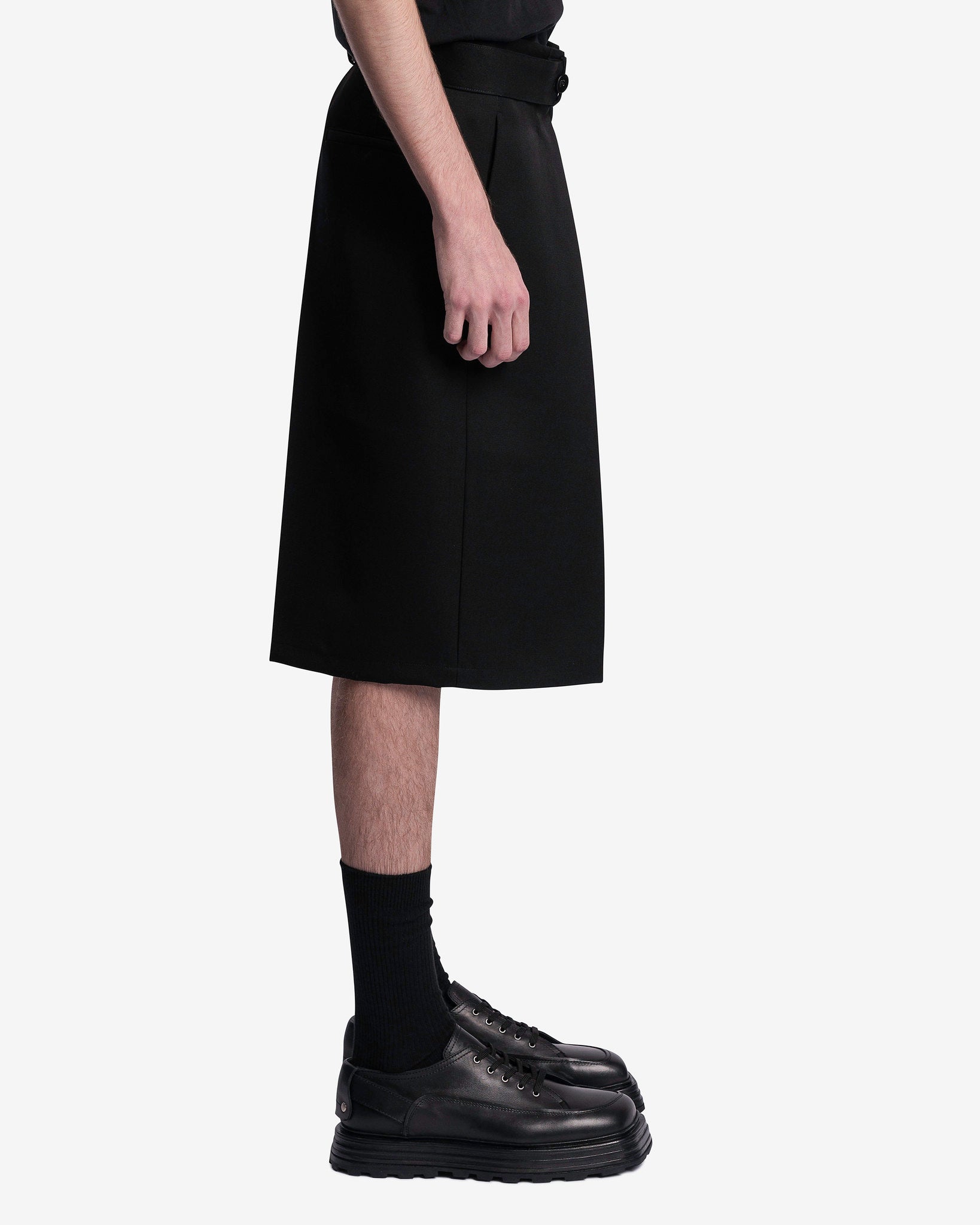 Jil Sander Men's Shorts Grain de Poudre Trouser Shorts in Black