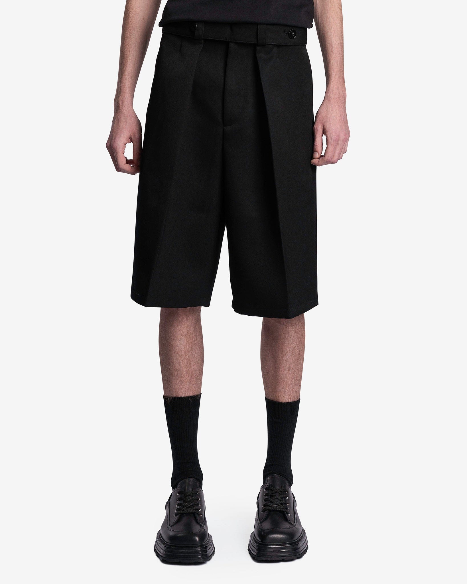 Jil Sander Men's Shorts Grain de Poudre Trouser Shorts in Black
