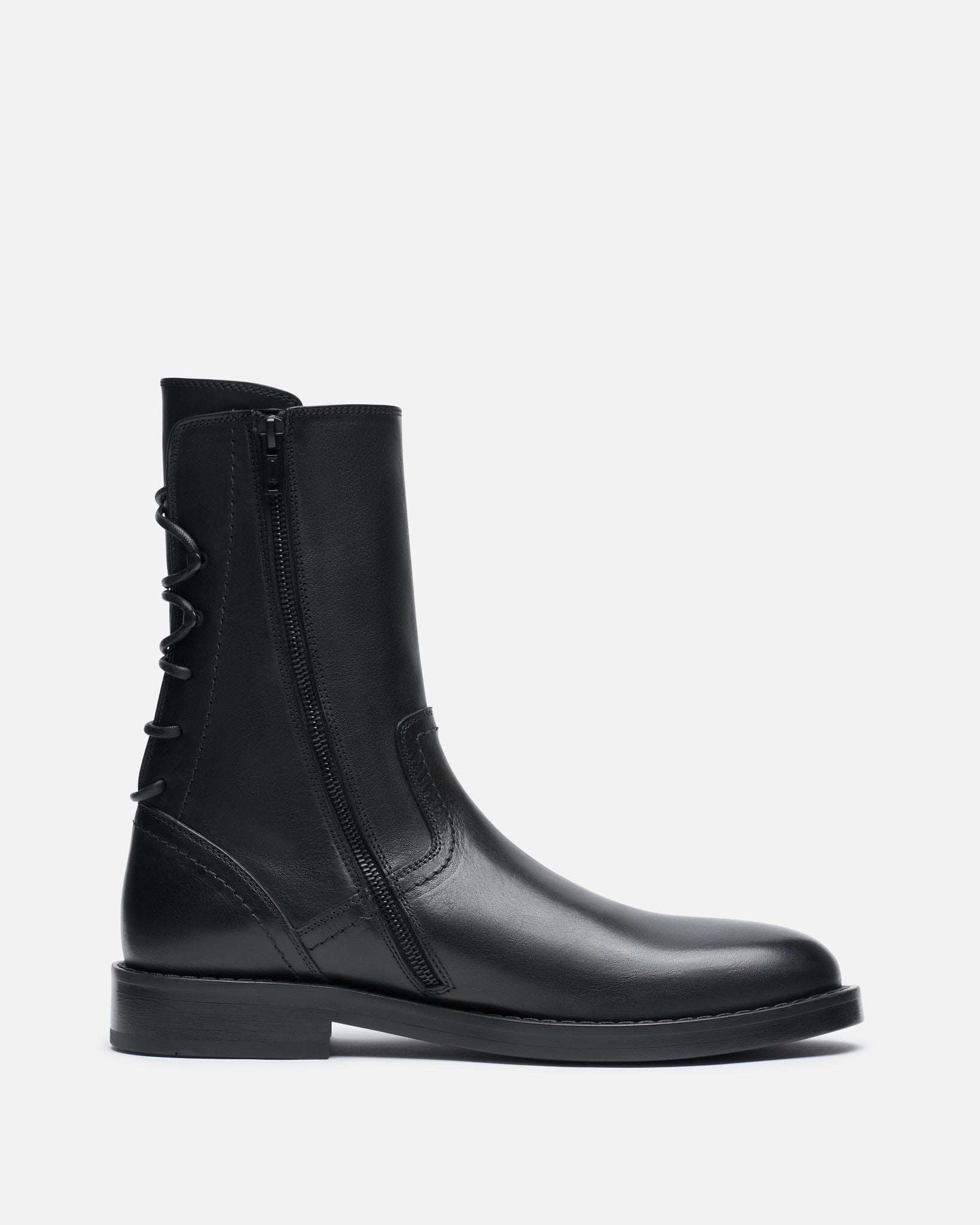 Heiko Laced Back Ankle Boots in Black – SVRN