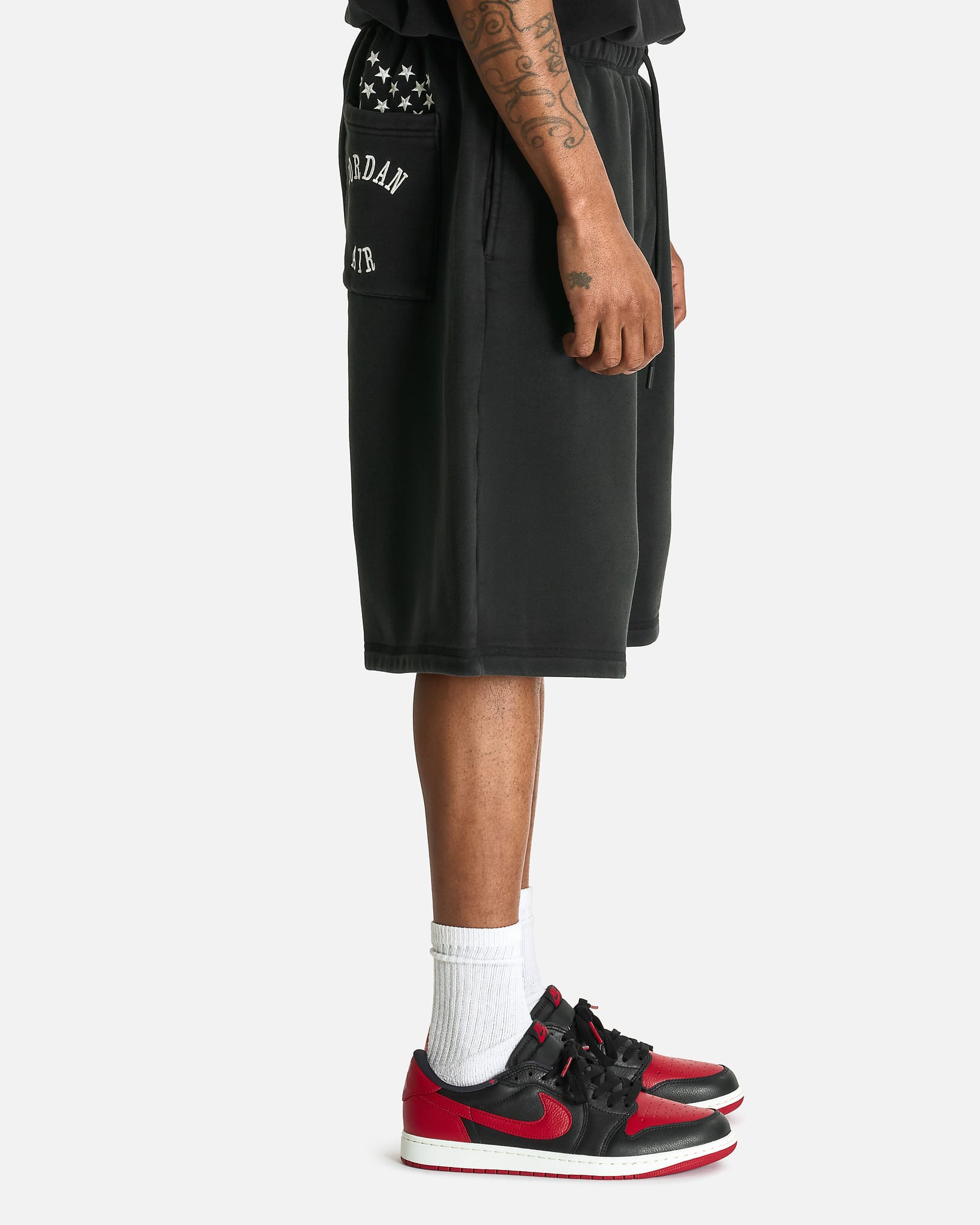 Nike Men's Shorts IH Oversized Fleece Shorts in Black