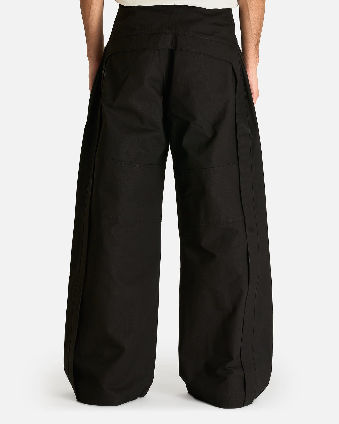 FFFPOSTALSERVICE Men's Pants Kinarak Wired Trouser in Black