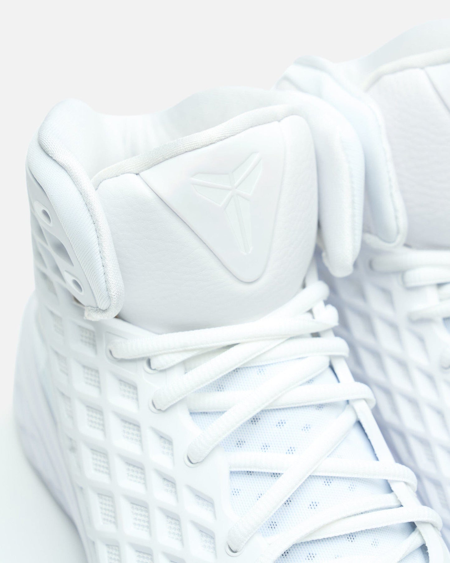 Nike Men's Sneakers Kobe III Protro 'Halo'